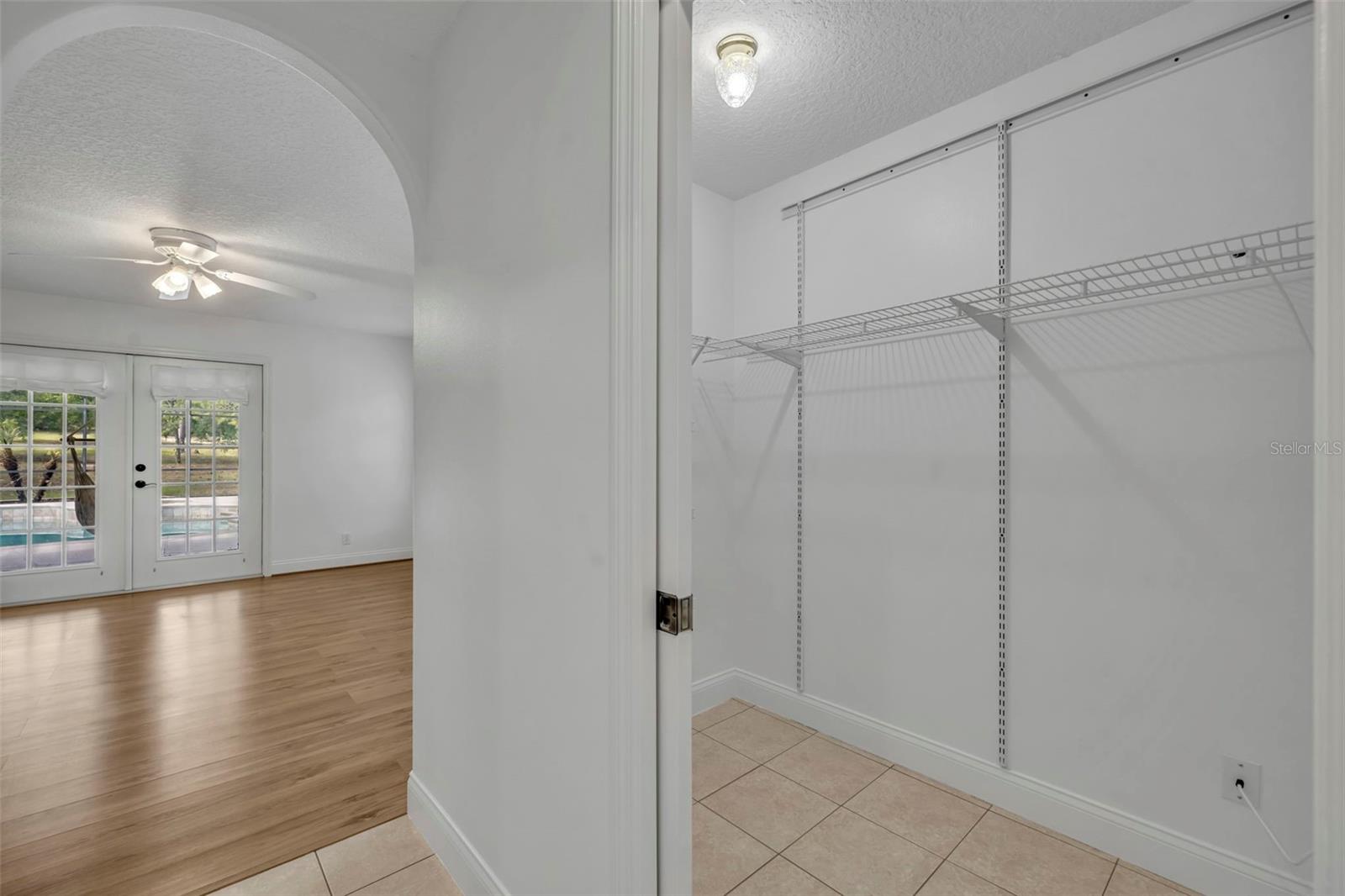 1717 W KELLY PARK RD, APOPKA, FL, 32712