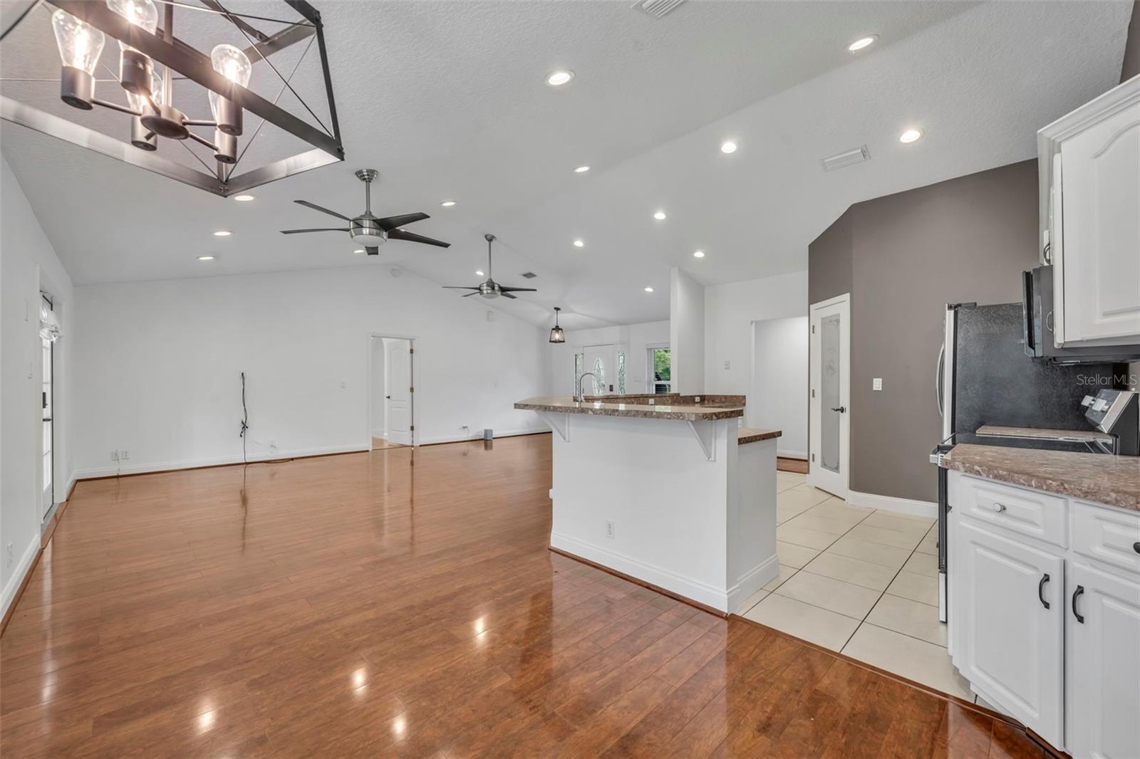 1717 W KELLY PARK RD, APOPKA, FL, 32712