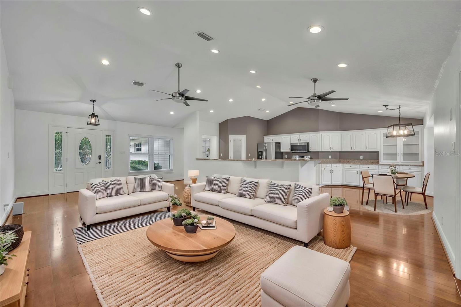 1717 W KELLY PARK RD, APOPKA, FL, 32712