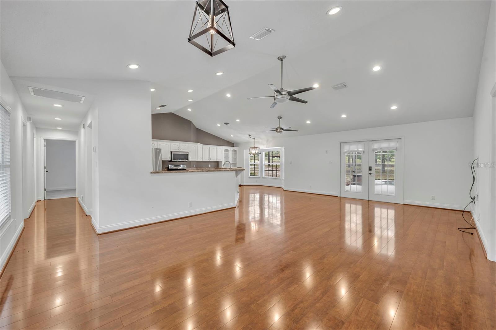 1717 W KELLY PARK RD, APOPKA, FL, 32712