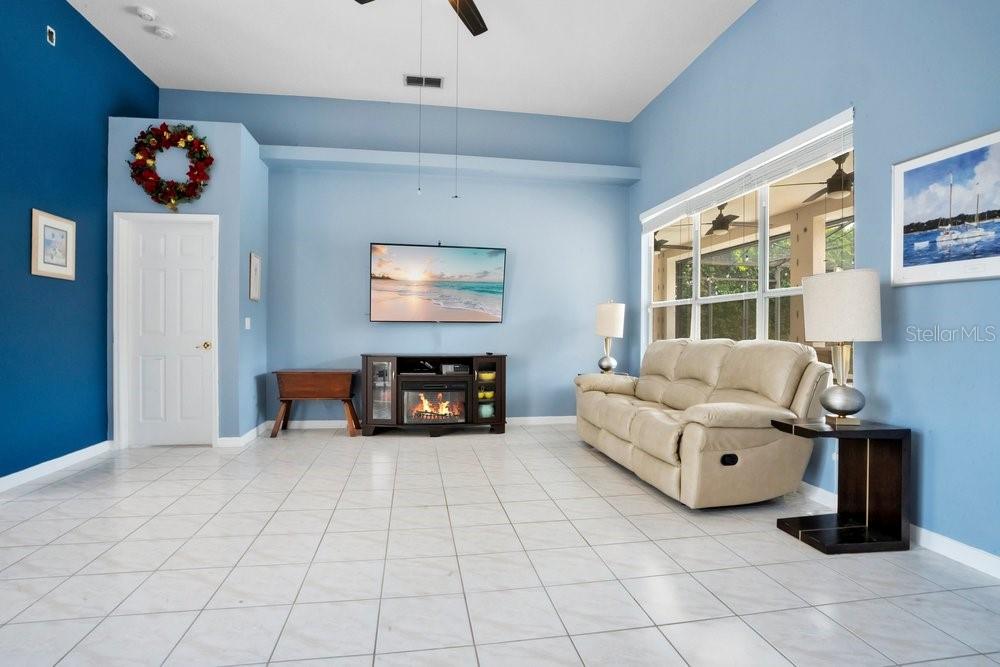 8618 TERRACE PINES CT, ORLANDO, FL, 32836