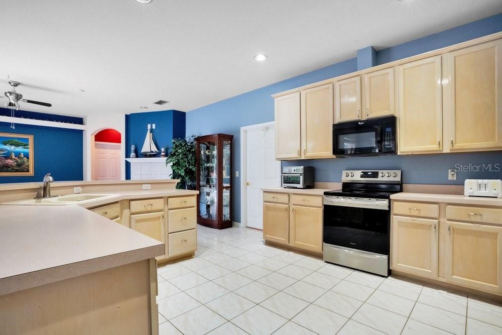 8618 TERRACE PINES CT, ORLANDO, FL, 32836