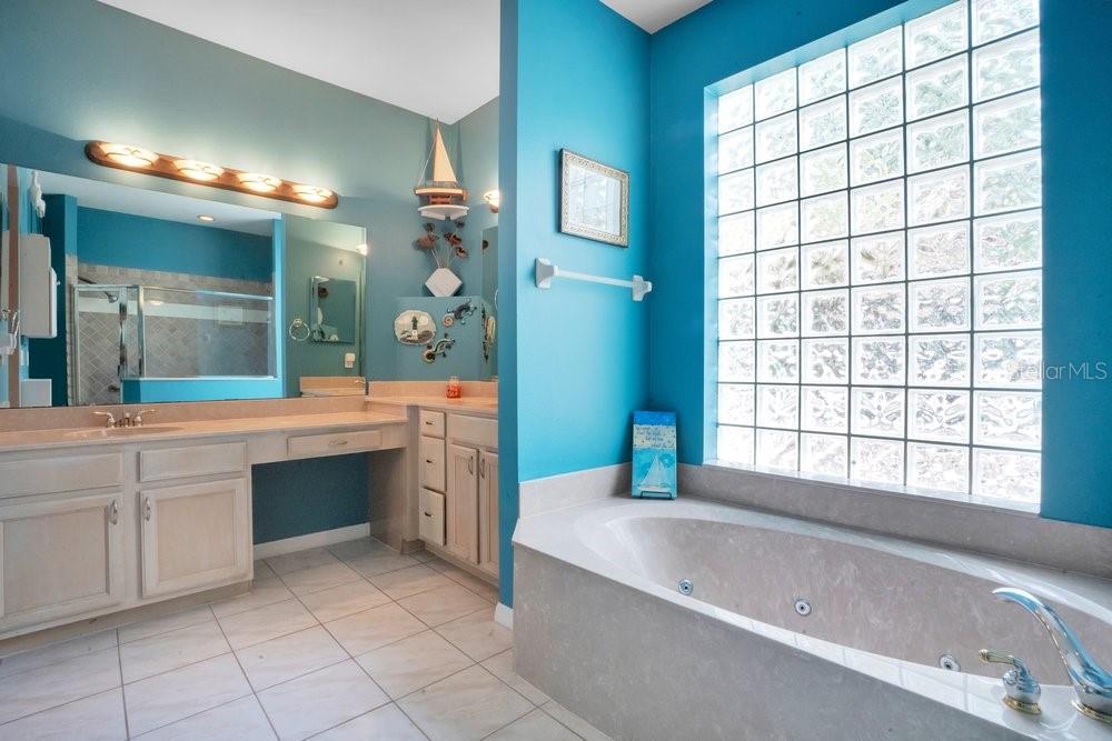 8618 TERRACE PINES CT, ORLANDO, FL, 32836