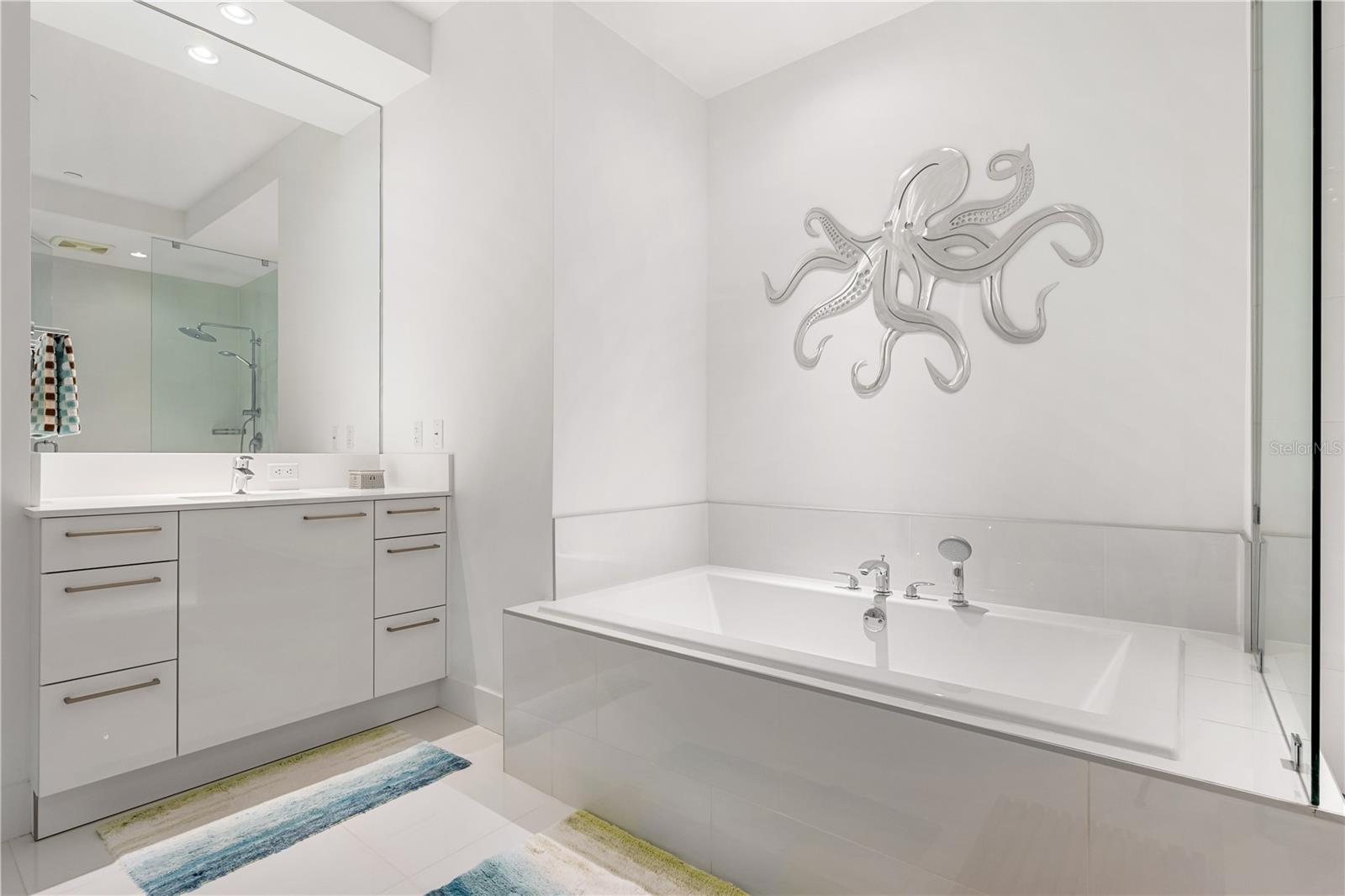 111 S PINEAPPLE AVE #1208, SARASOTA, FL, 34236