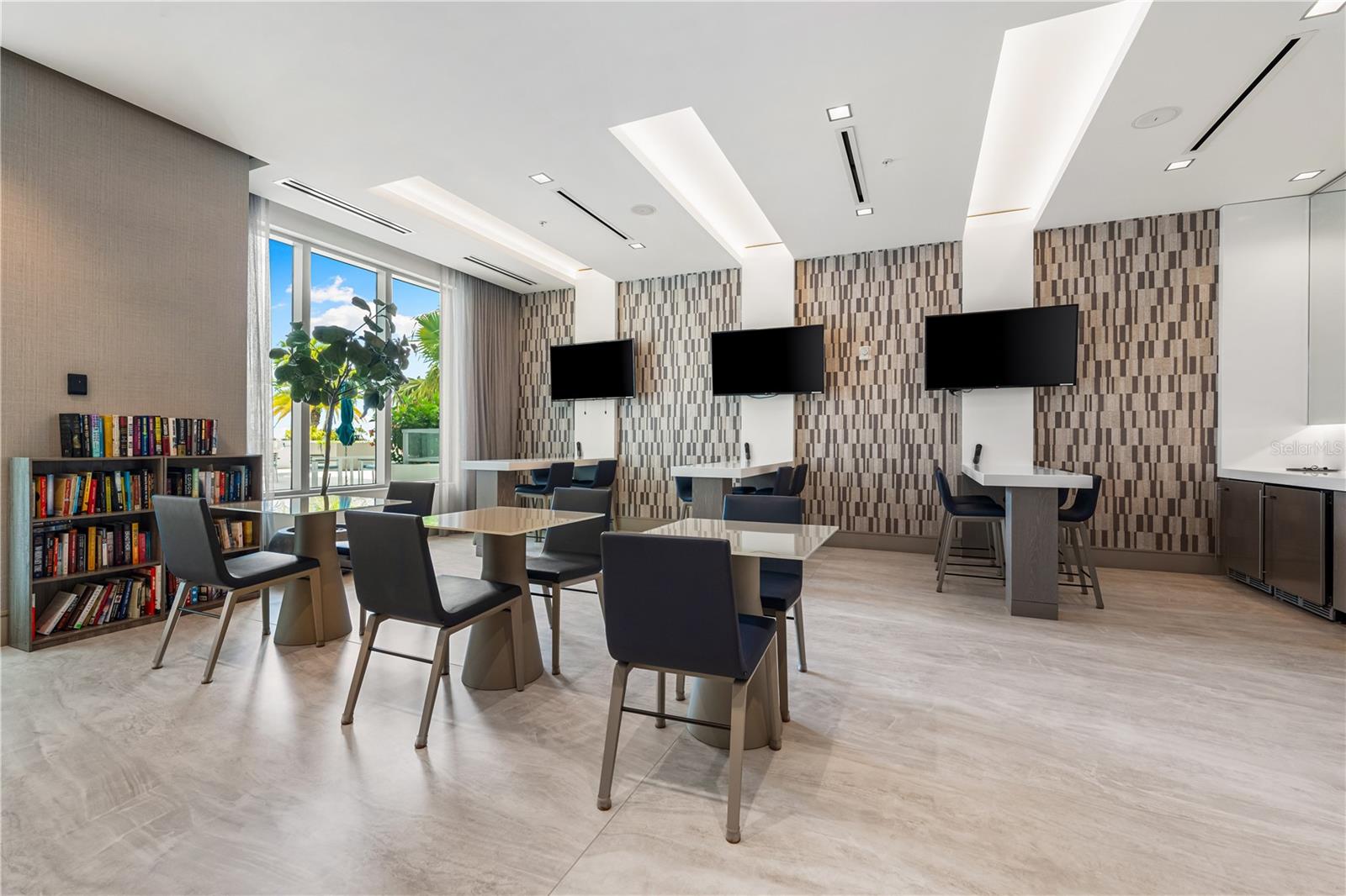 111 S PINEAPPLE AVE #1208, SARASOTA, FL, 34236