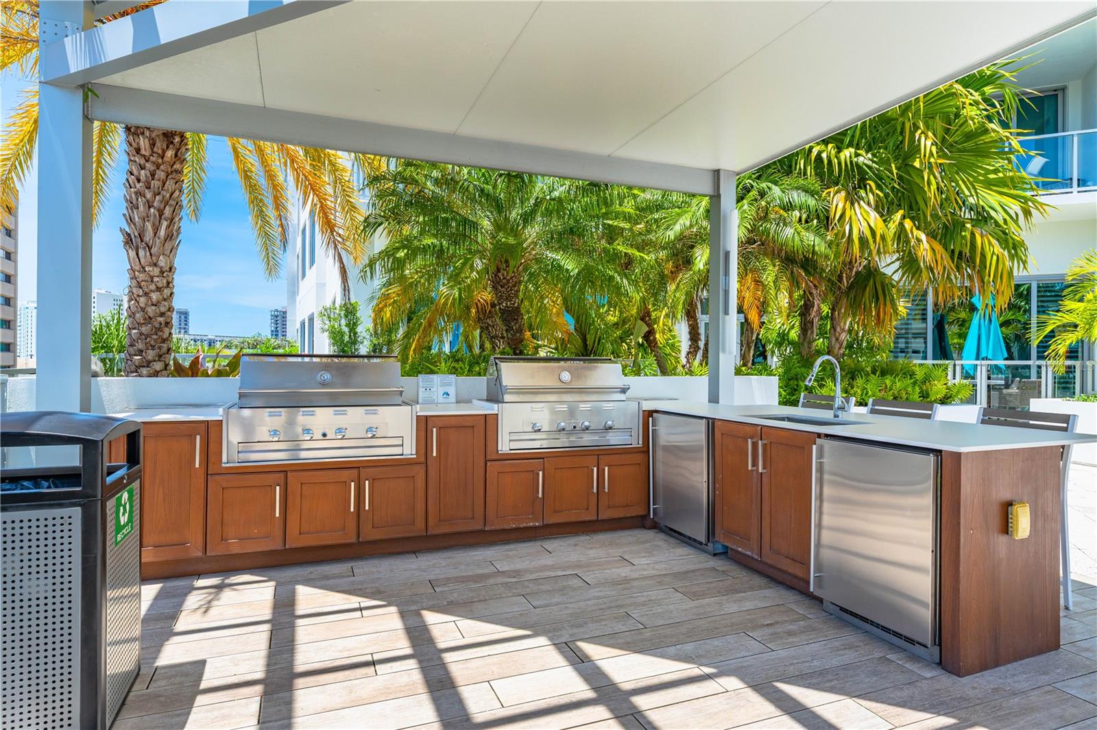 111 S PINEAPPLE AVE #1208, SARASOTA, FL, 34236