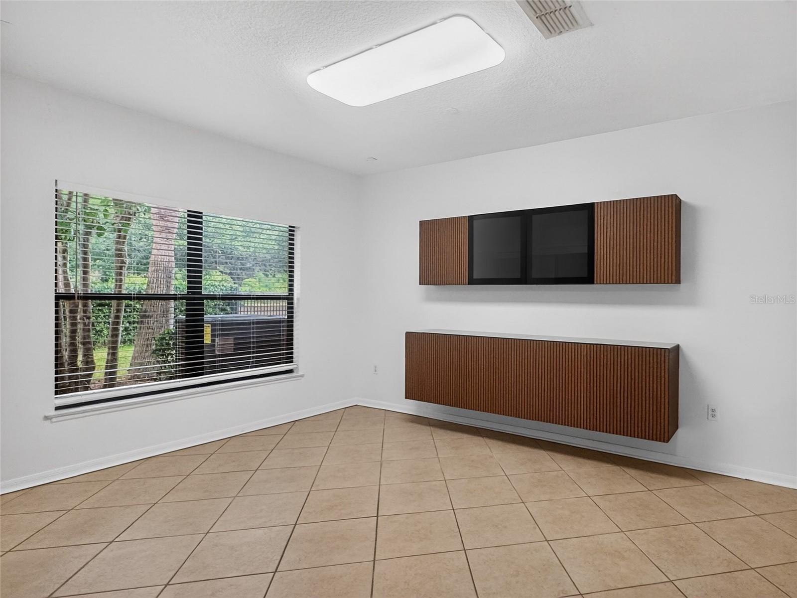 9599 BACCHUS TRL, ORLANDO, FL, 32829