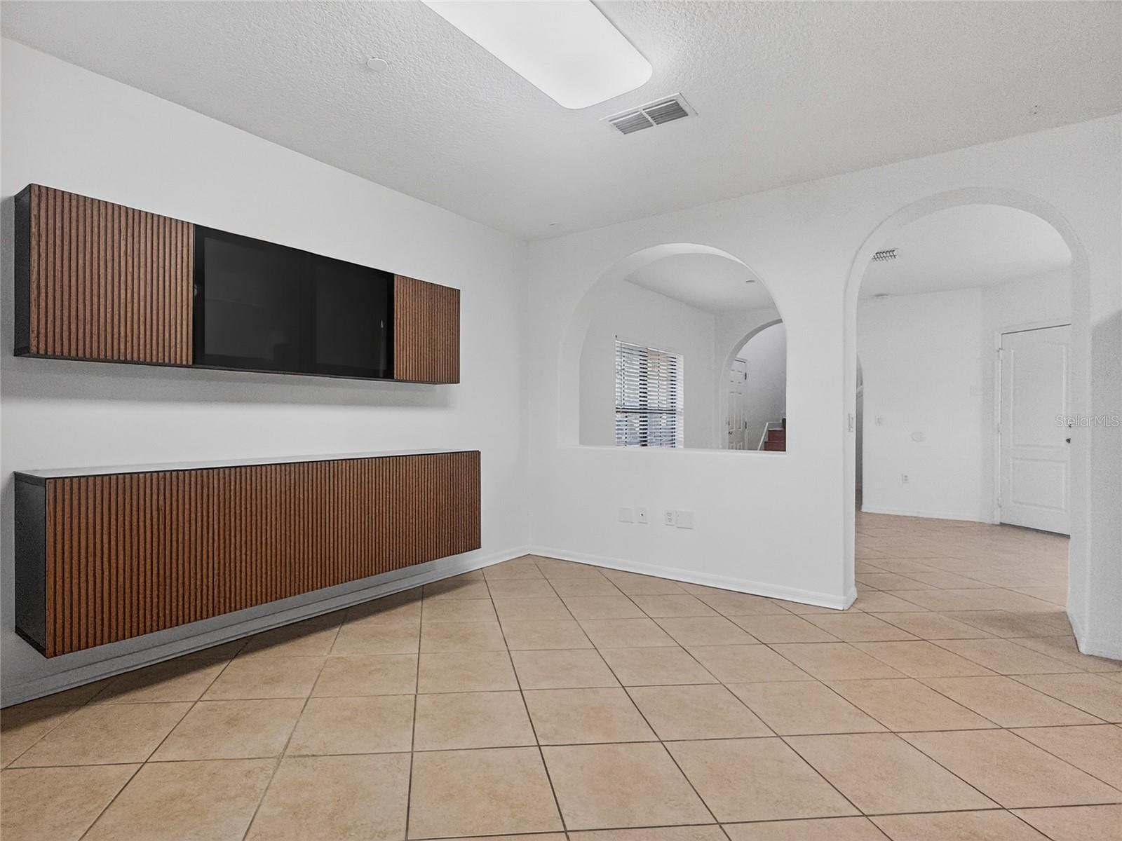 9599 BACCHUS TRL, ORLANDO, FL, 32829