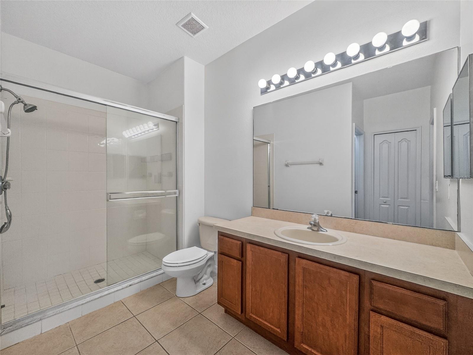 9599 BACCHUS TRL, ORLANDO, FL, 32829