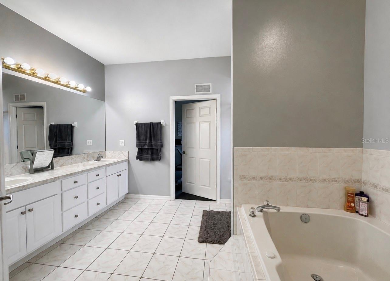 2409 DORADO AVE, HAINES CITY, FL, 33844