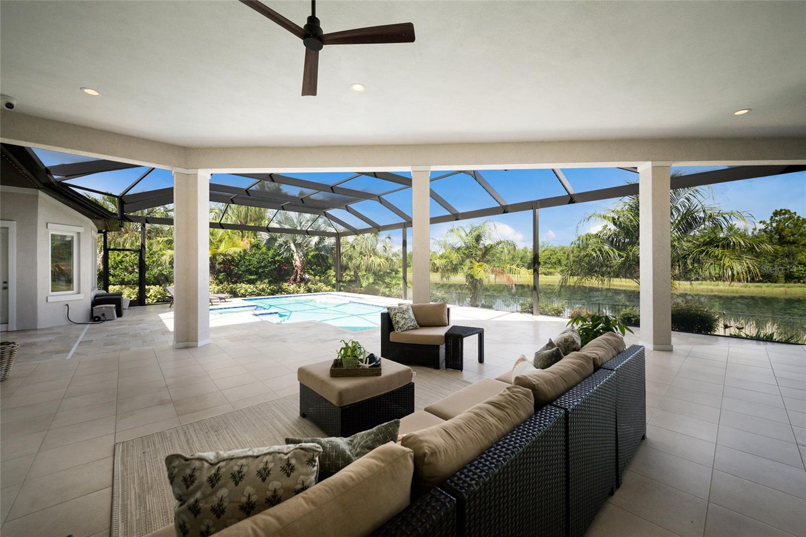 19433 NEWLANE PL, BRADENTON, FL, 34202