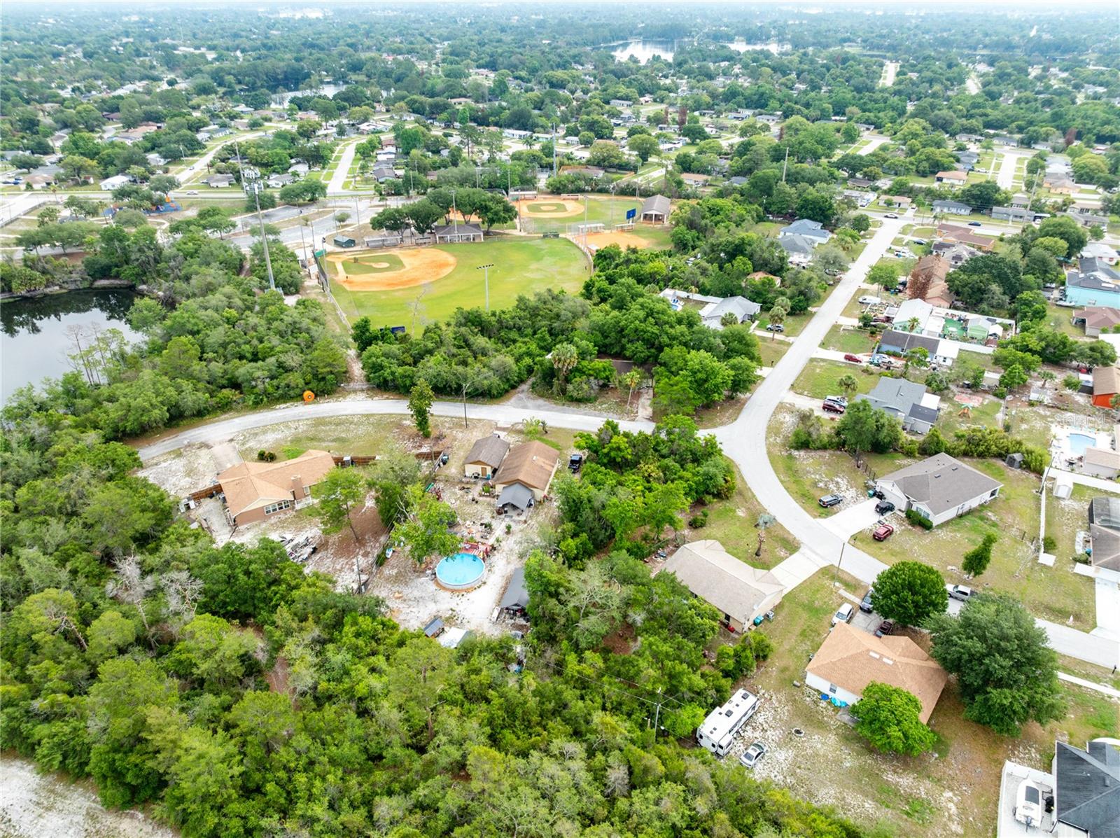 1098 LAMPLIGHTER AVE, DELTONA, FL, 32725