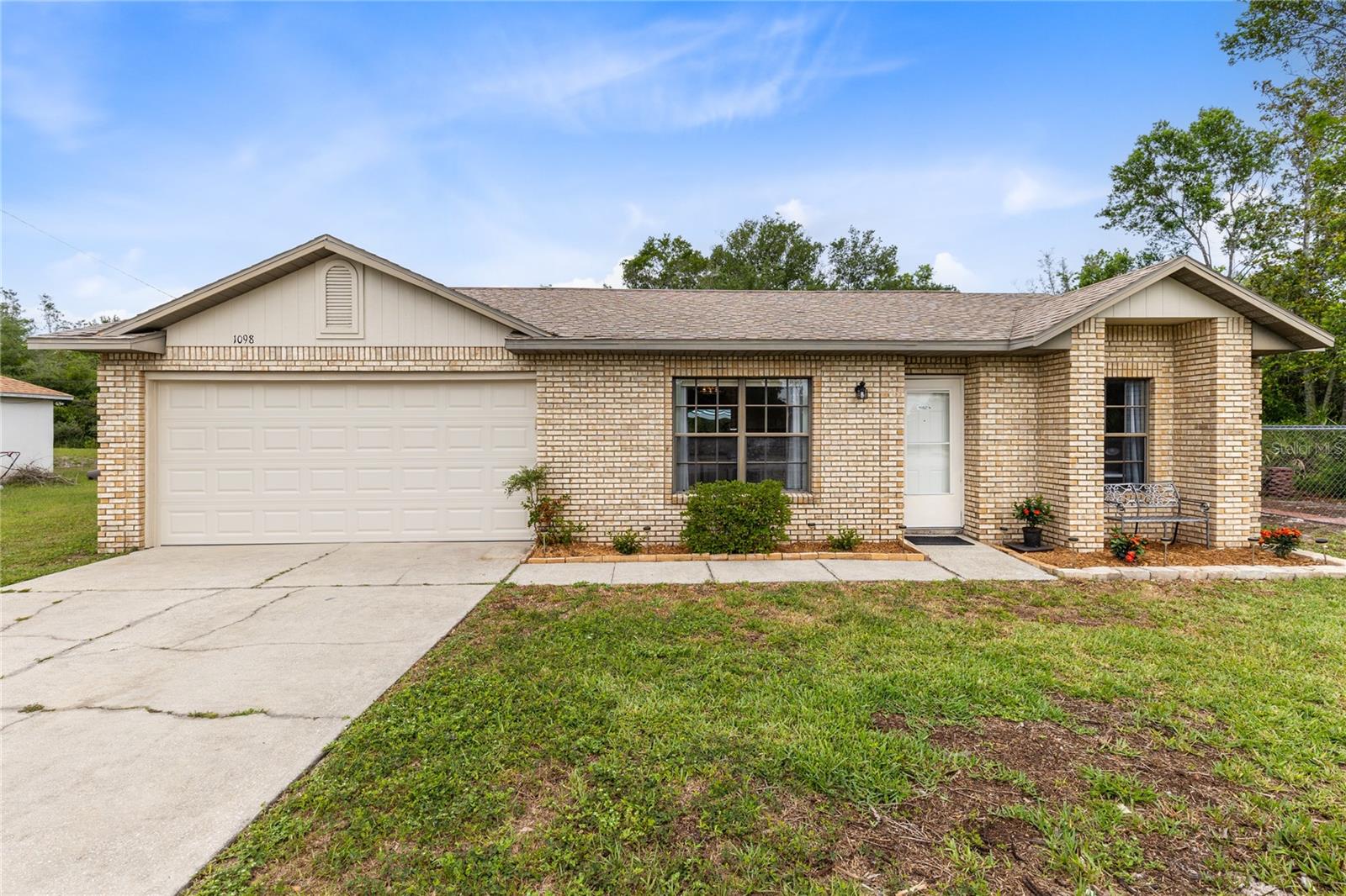 1098 LAMPLIGHTER AVE, DELTONA, FL, 32725