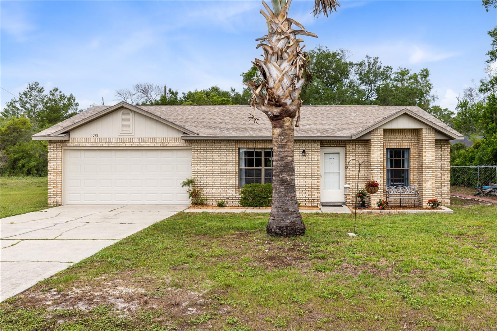 1098 LAMPLIGHTER AVE, DELTONA, FL, 32725