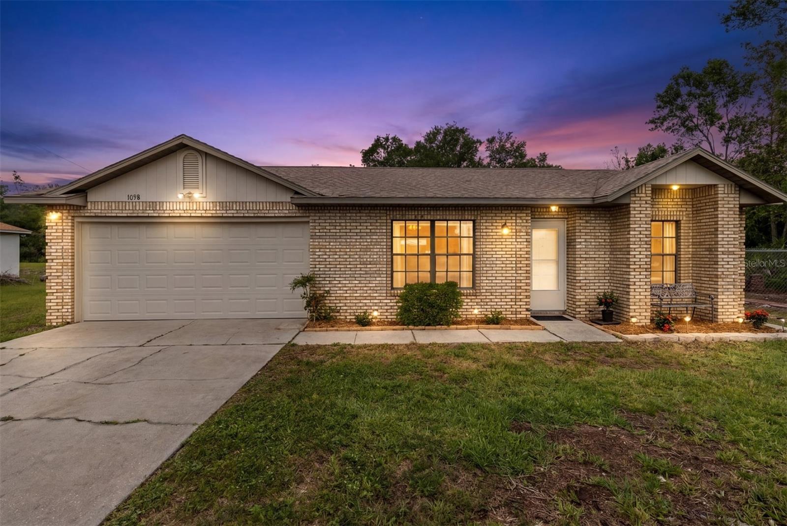 1098 LAMPLIGHTER AVE, DELTONA, FL, 32725