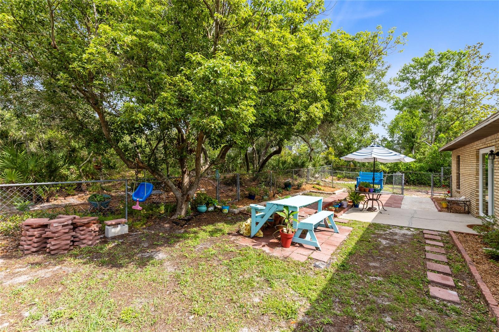 1098 LAMPLIGHTER AVE, DELTONA, FL, 32725