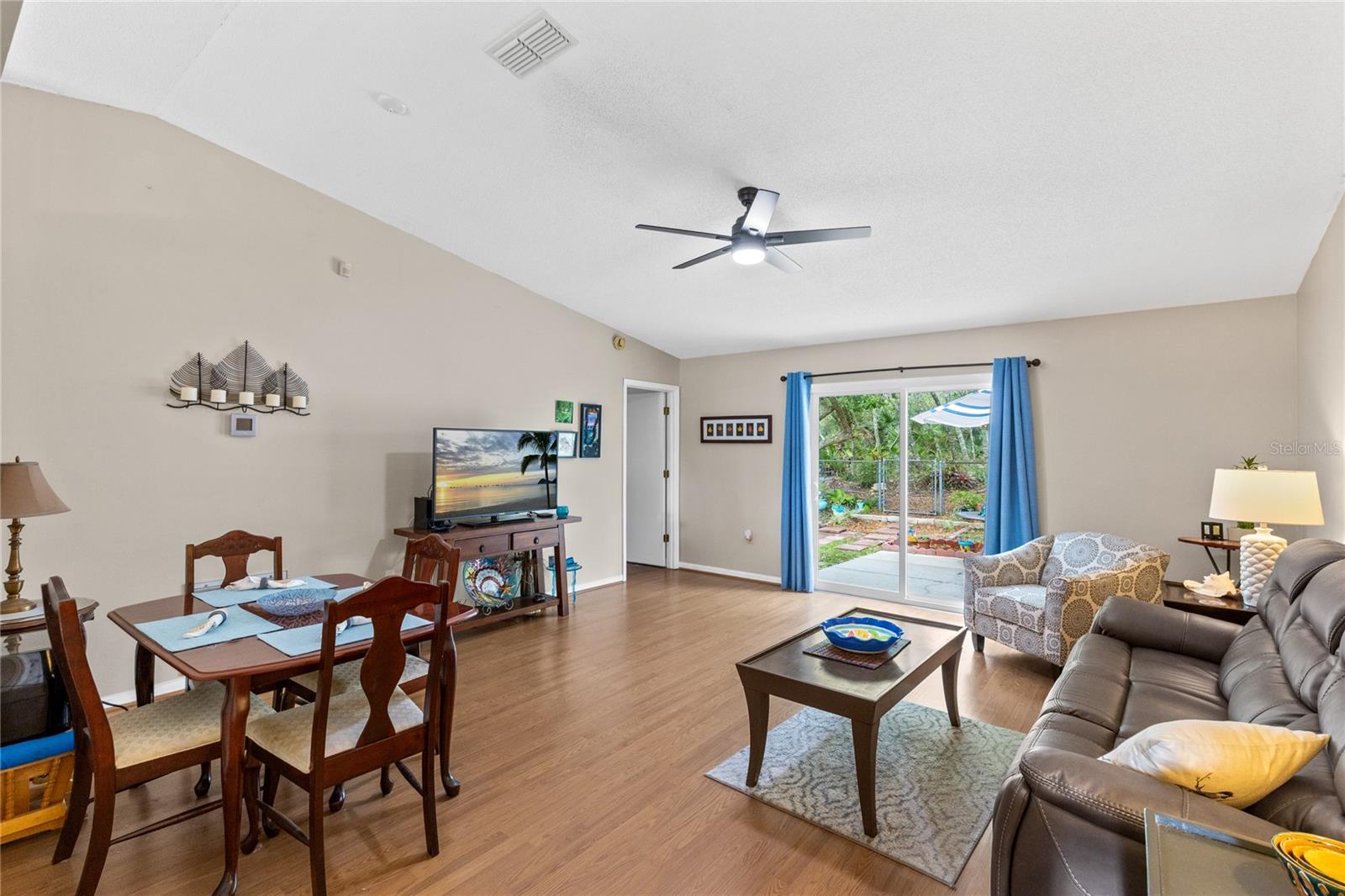 1098 LAMPLIGHTER AVE, DELTONA, FL, 32725
