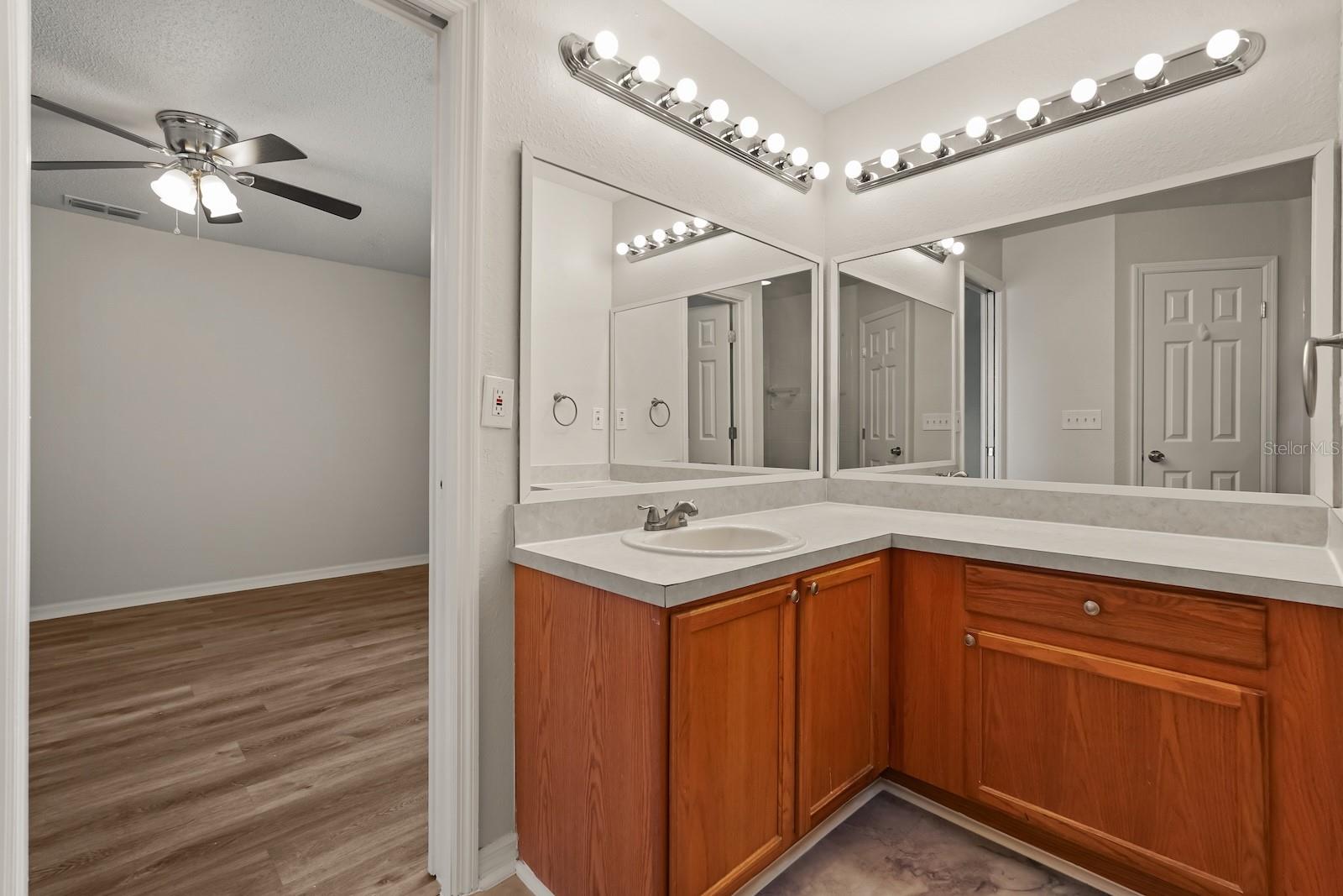 525 PARTRIDGE DR, KISSIMMEE, FL, 34759
