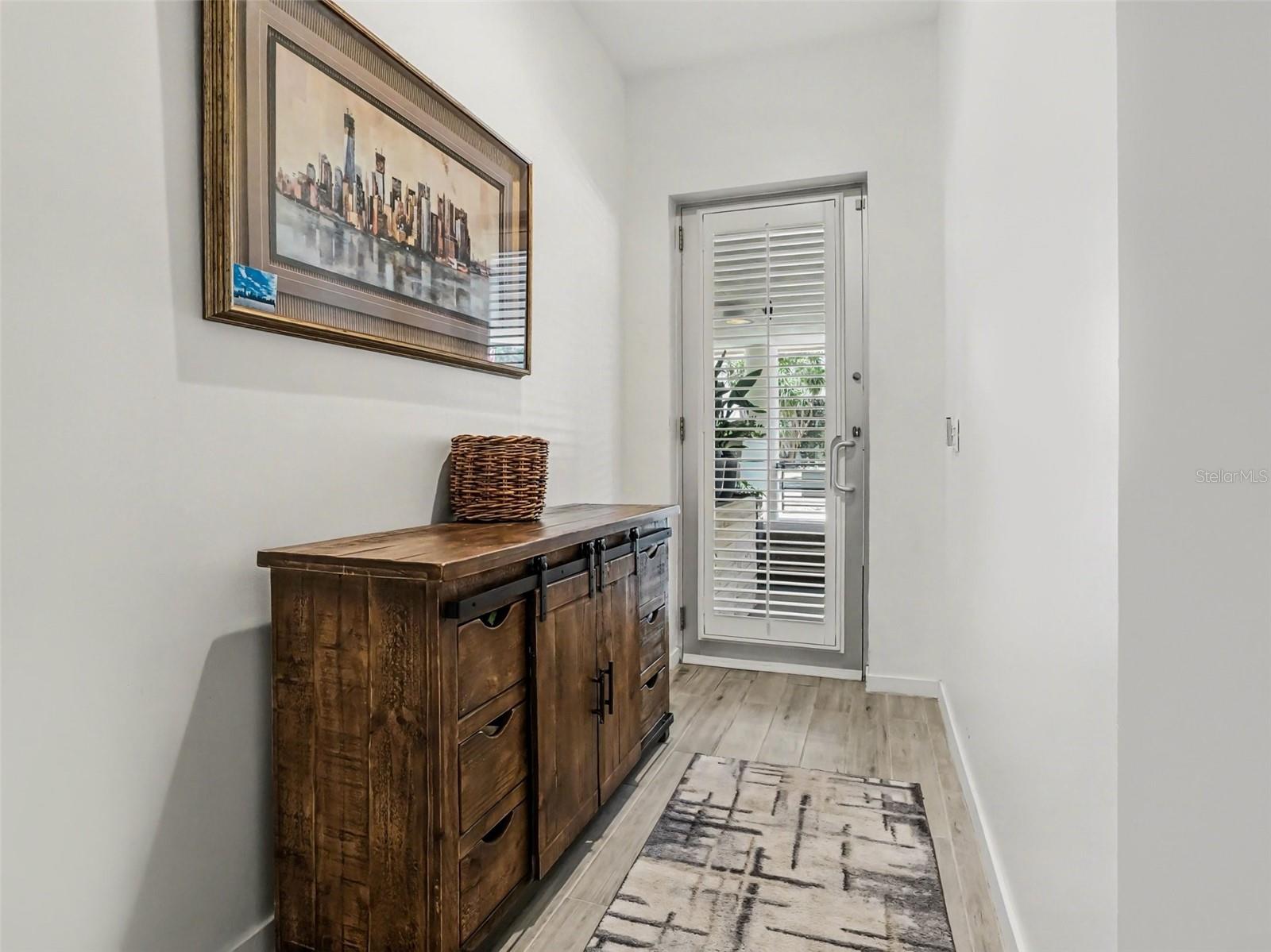 1 S EOLA DR #1, ORLANDO, FL, 32801