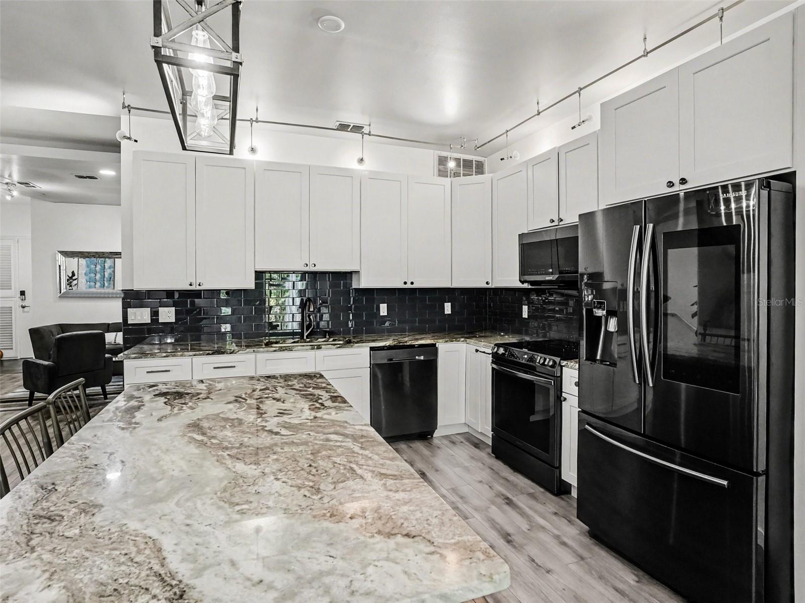1 S EOLA DR #1, ORLANDO, FL, 32801