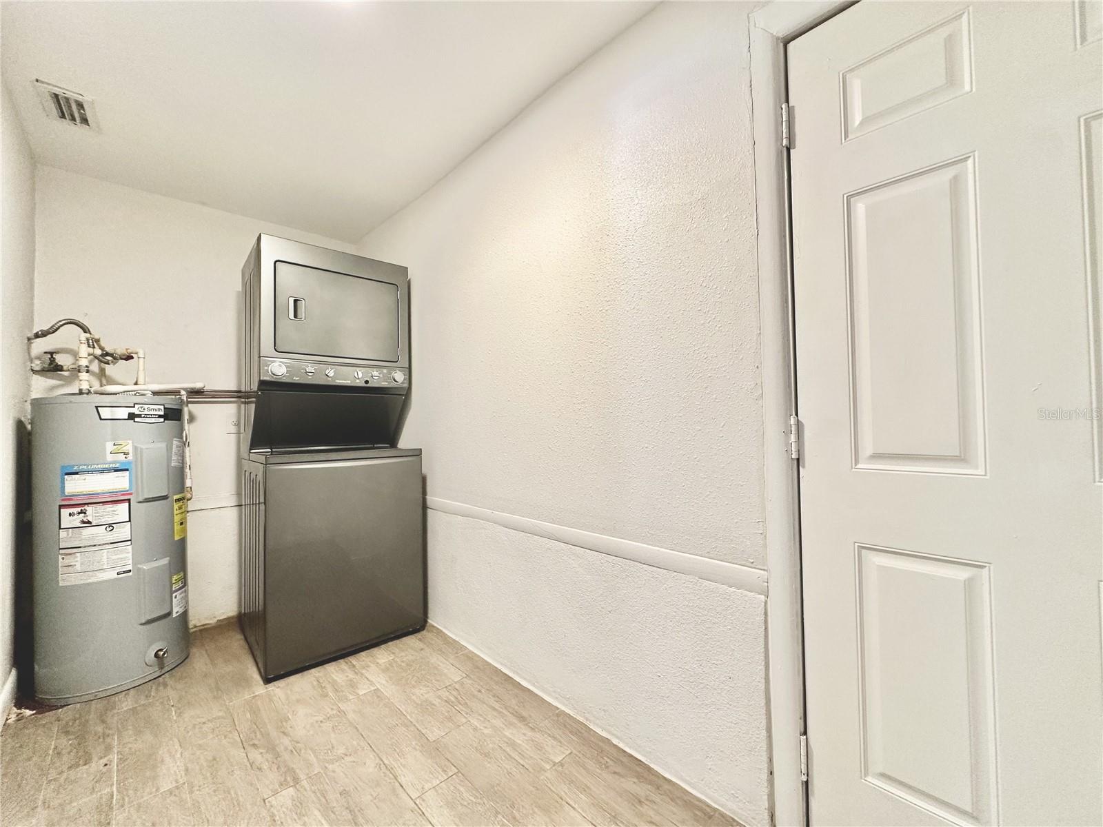 2928 W ELROD AVE, TAMPA, FL, 33611