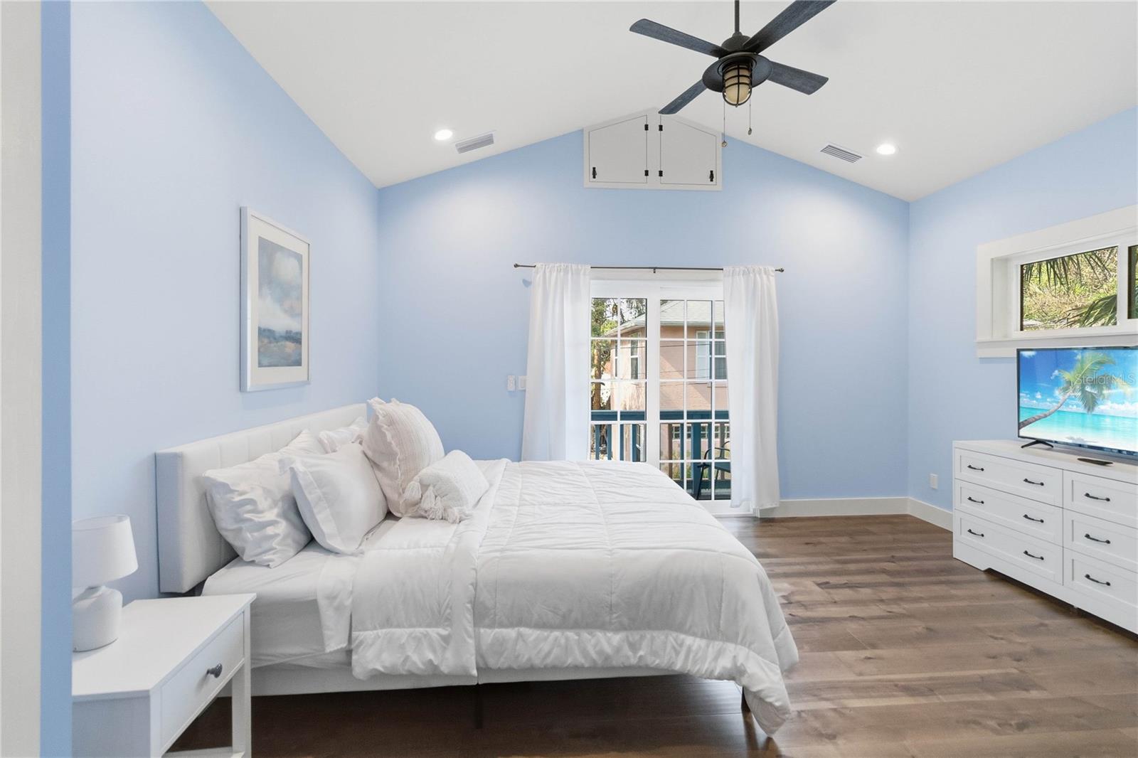 207 ESTHER ST, NEW SMYRNA BEACH, FL, 32169