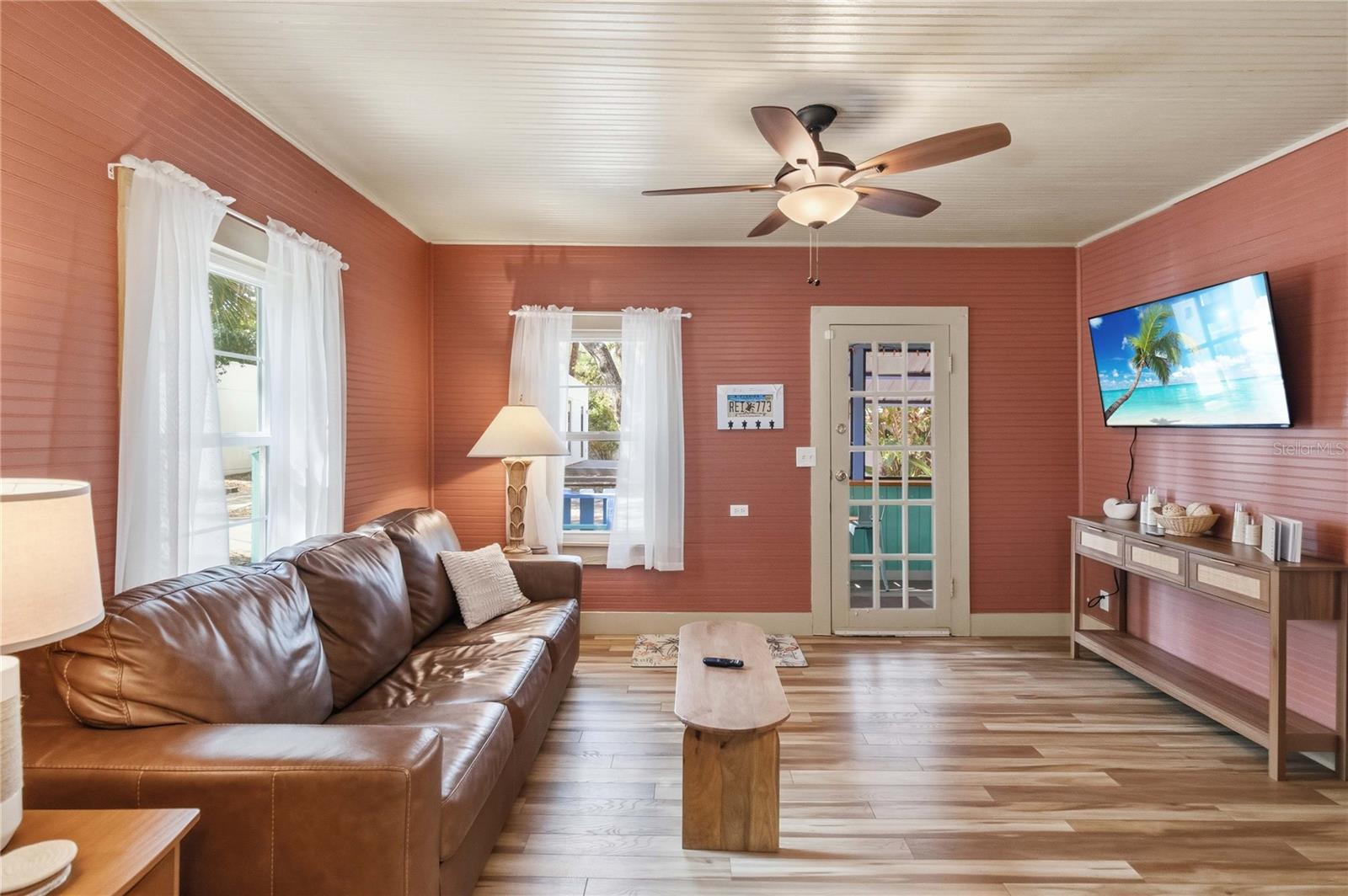 207 ESTHER ST, NEW SMYRNA BEACH, FL, 32169