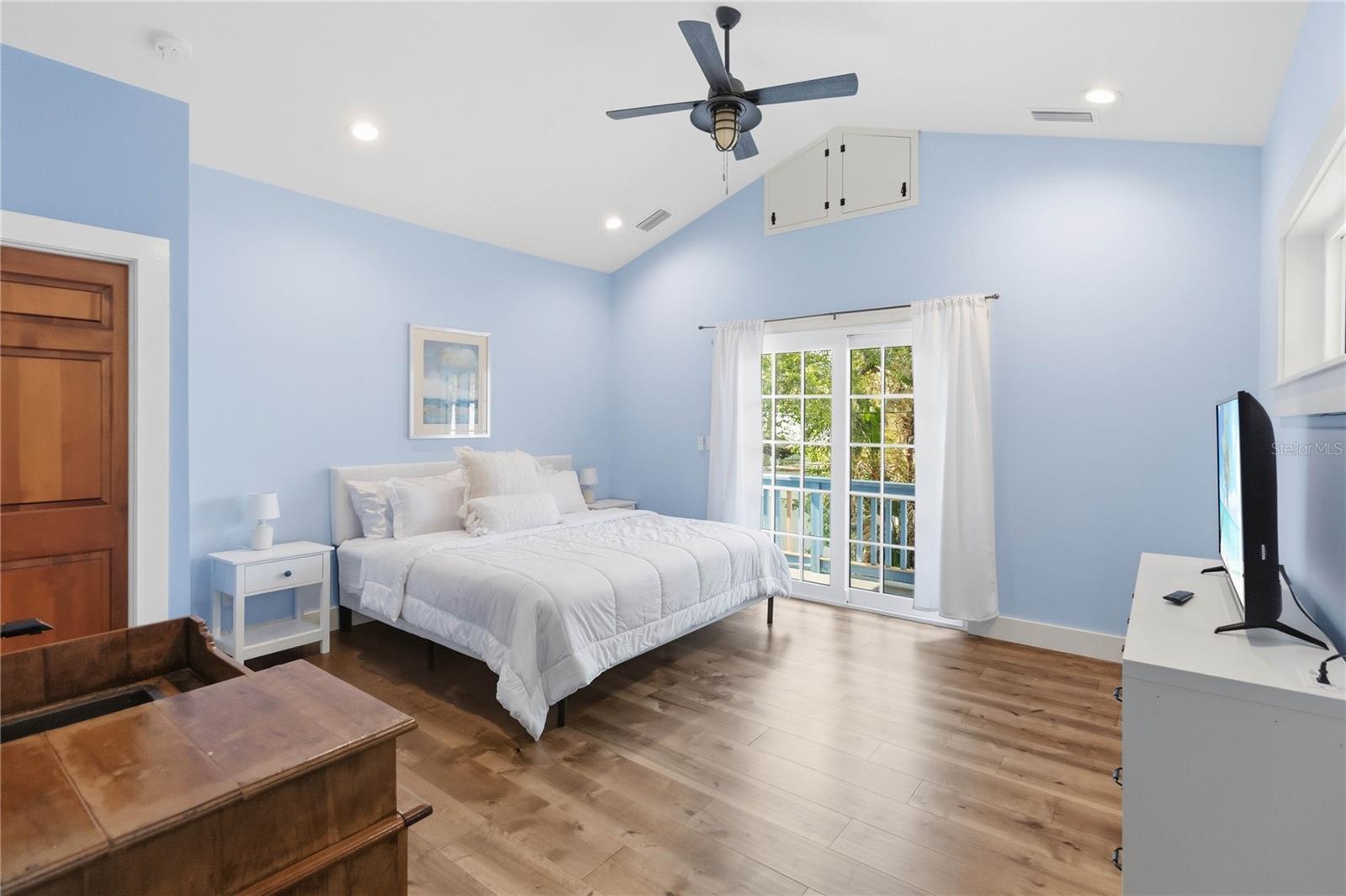 207 ESTHER ST, NEW SMYRNA BEACH, FL, 32169