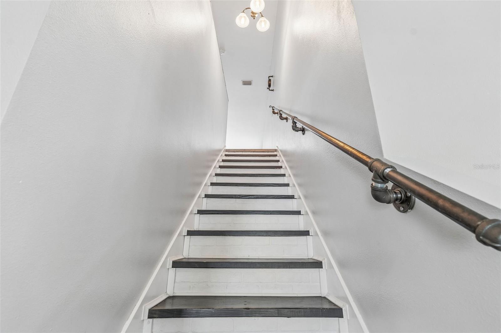6736 PINE SPRINGS DR, WESLEY CHAPEL, FL, 33545