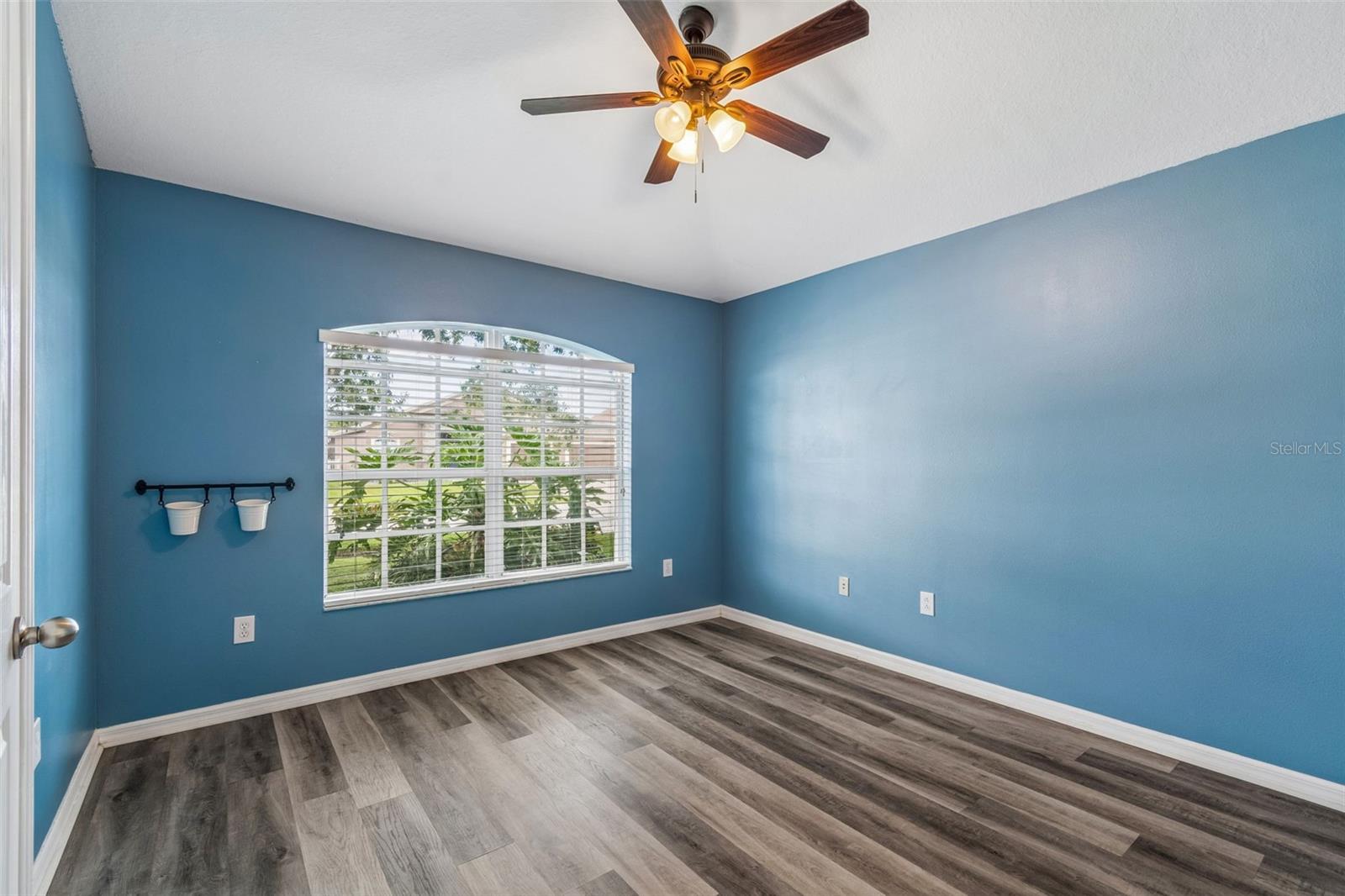 6736 PINE SPRINGS DR, WESLEY CHAPEL, FL, 33545