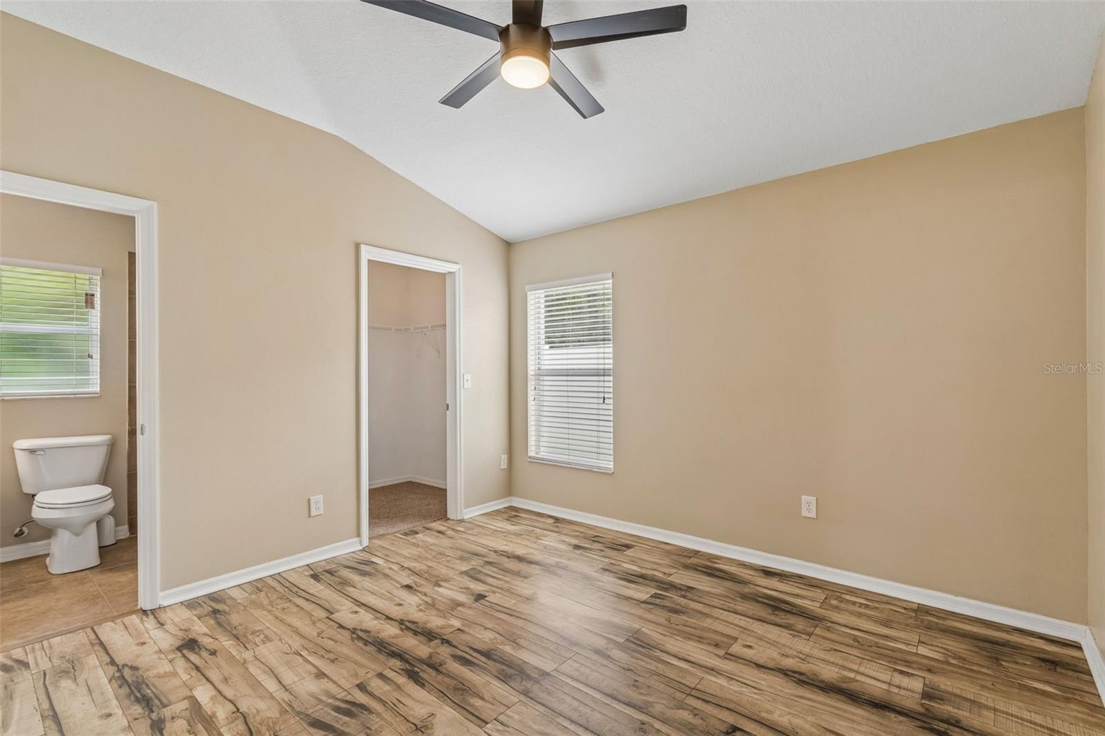 6736 PINE SPRINGS DR, WESLEY CHAPEL, FL, 33545