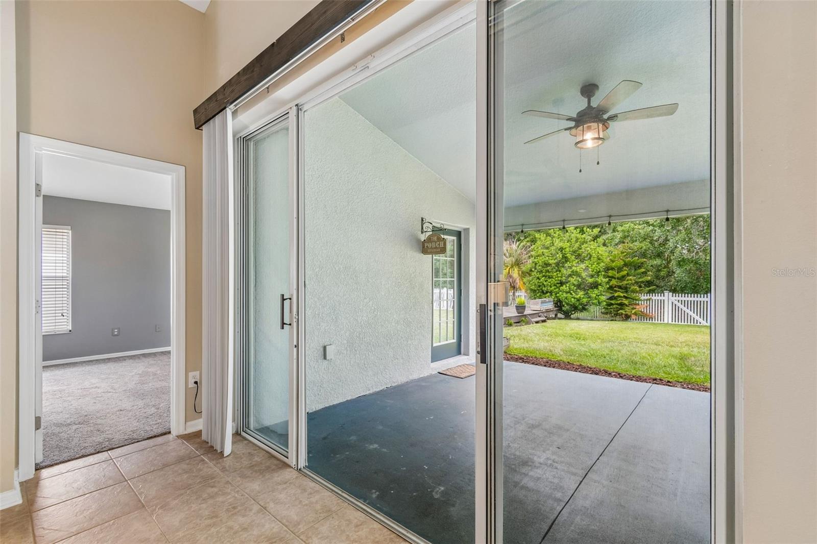 6736 PINE SPRINGS DR, WESLEY CHAPEL, FL, 33545