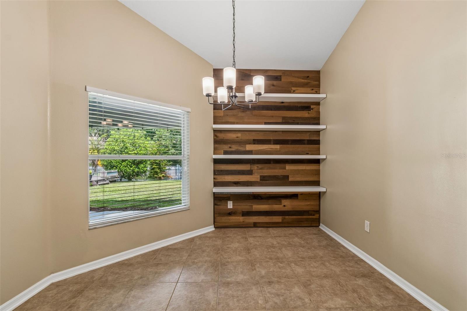 6736 PINE SPRINGS DR, WESLEY CHAPEL, FL, 33545