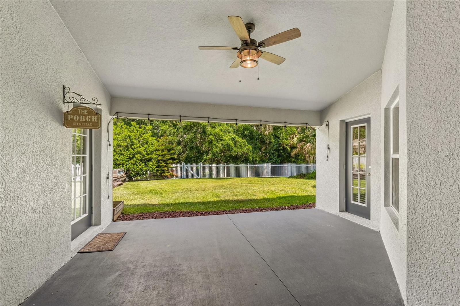 6736 PINE SPRINGS DR, WESLEY CHAPEL, FL, 33545