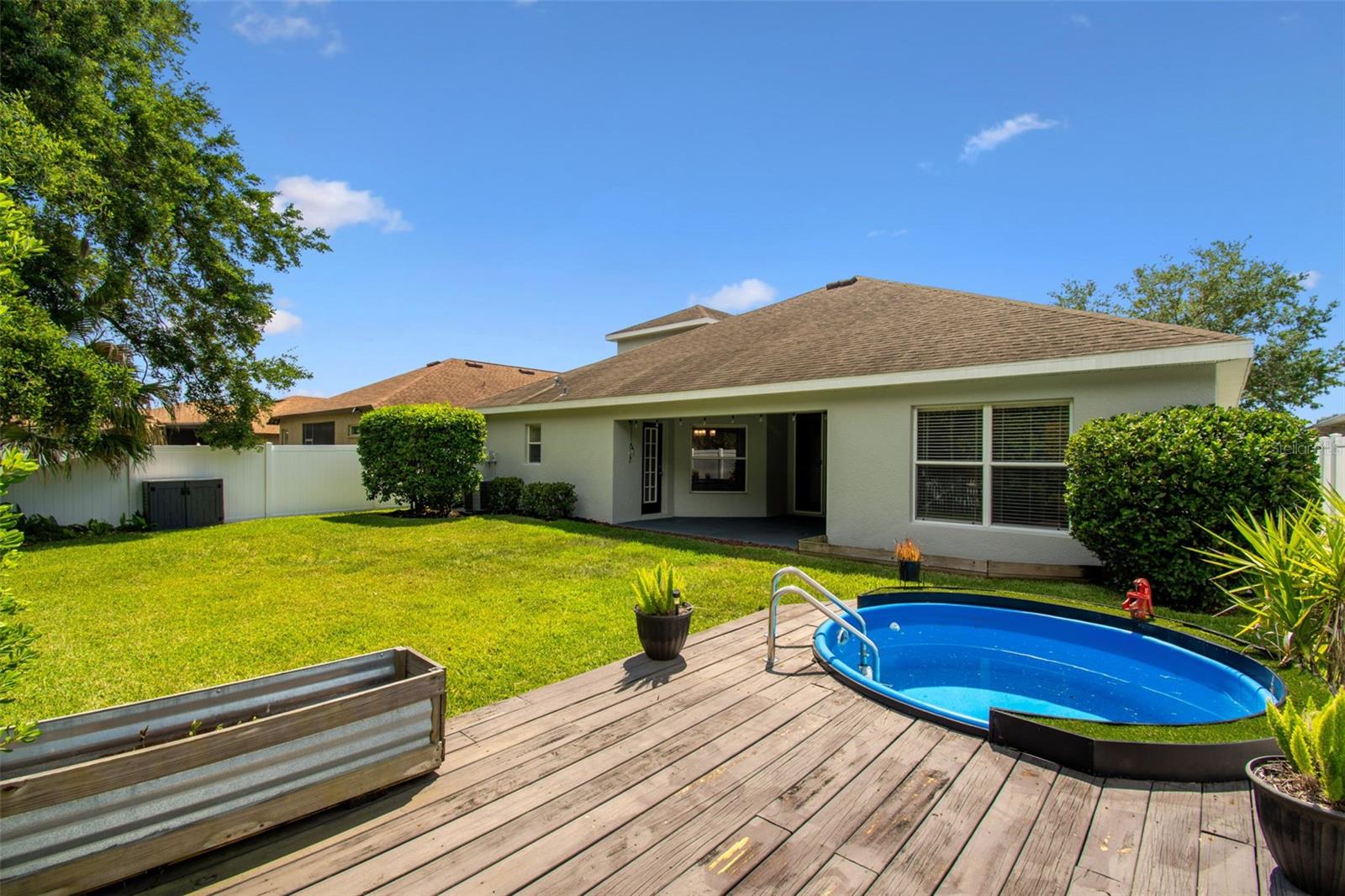 6736 PINE SPRINGS DR, WESLEY CHAPEL, FL, 33545