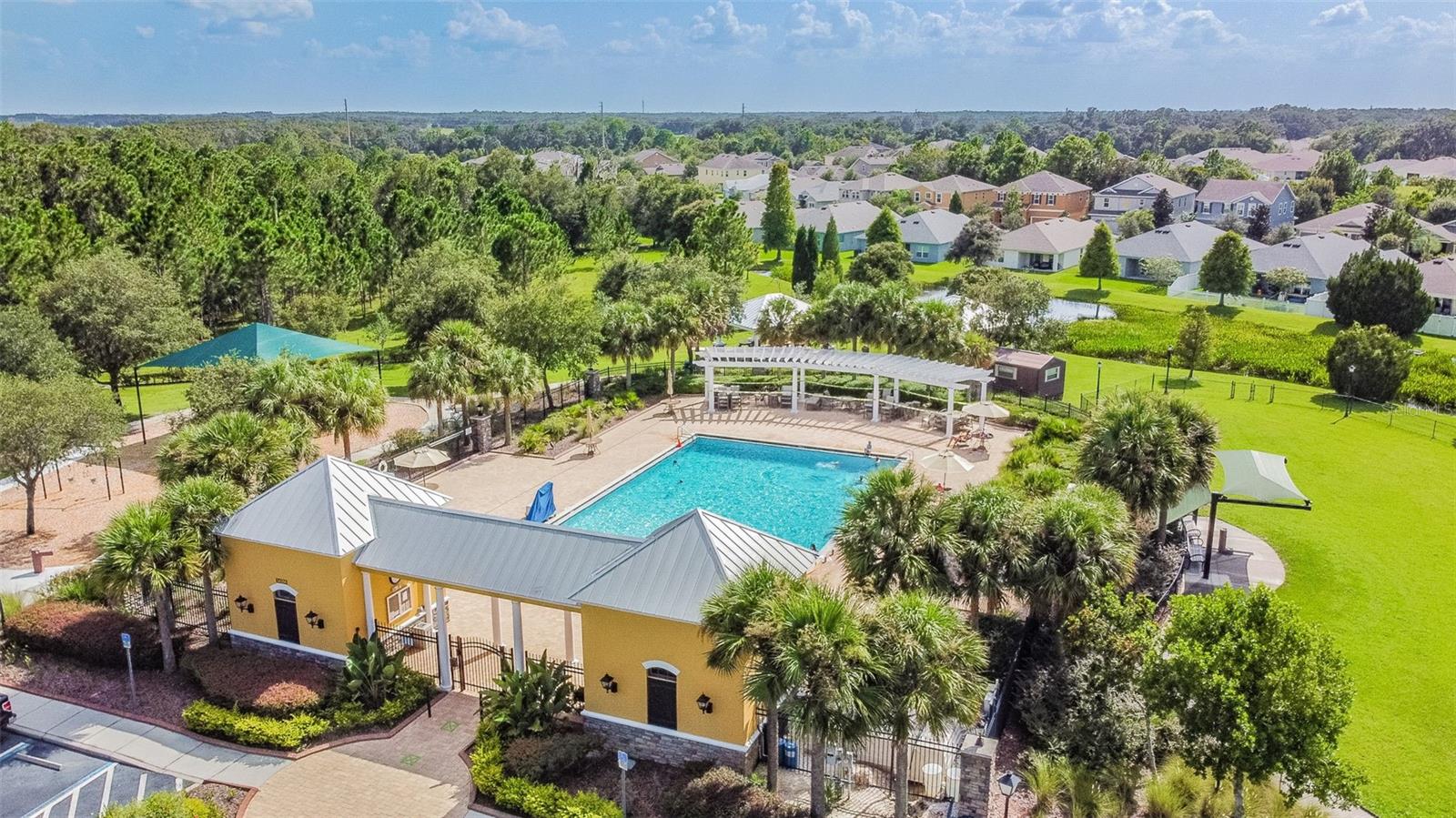 6736 PINE SPRINGS DR, WESLEY CHAPEL, FL, 33545