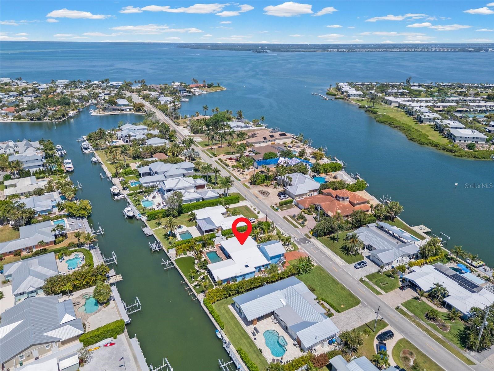 528 KEY ROYALE DR, HOLMES BEACH, FL, 34217