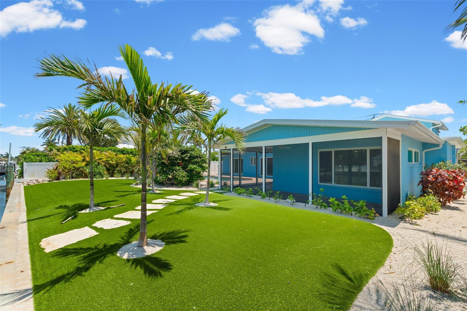 528 KEY ROYALE DR, HOLMES BEACH, FL, 34217