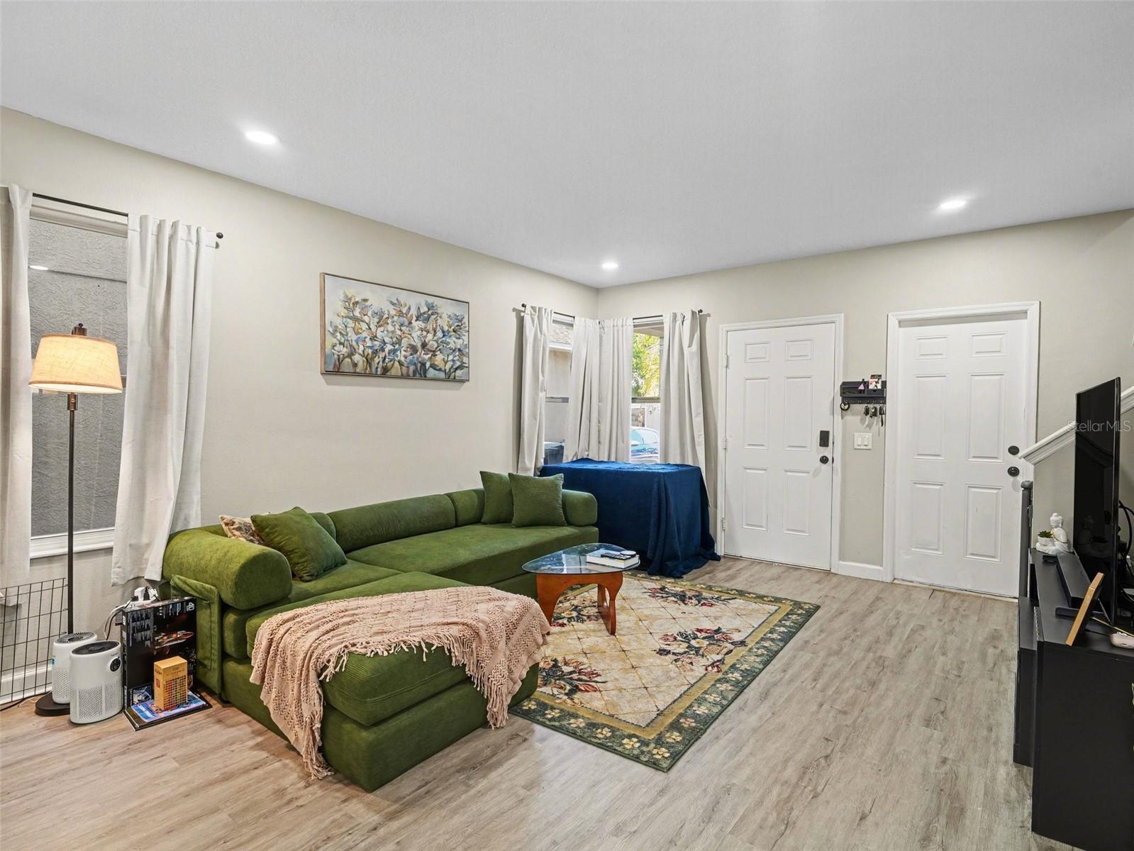 8430 QUARTER HORSE DR, RIVERVIEW, FL, 33578