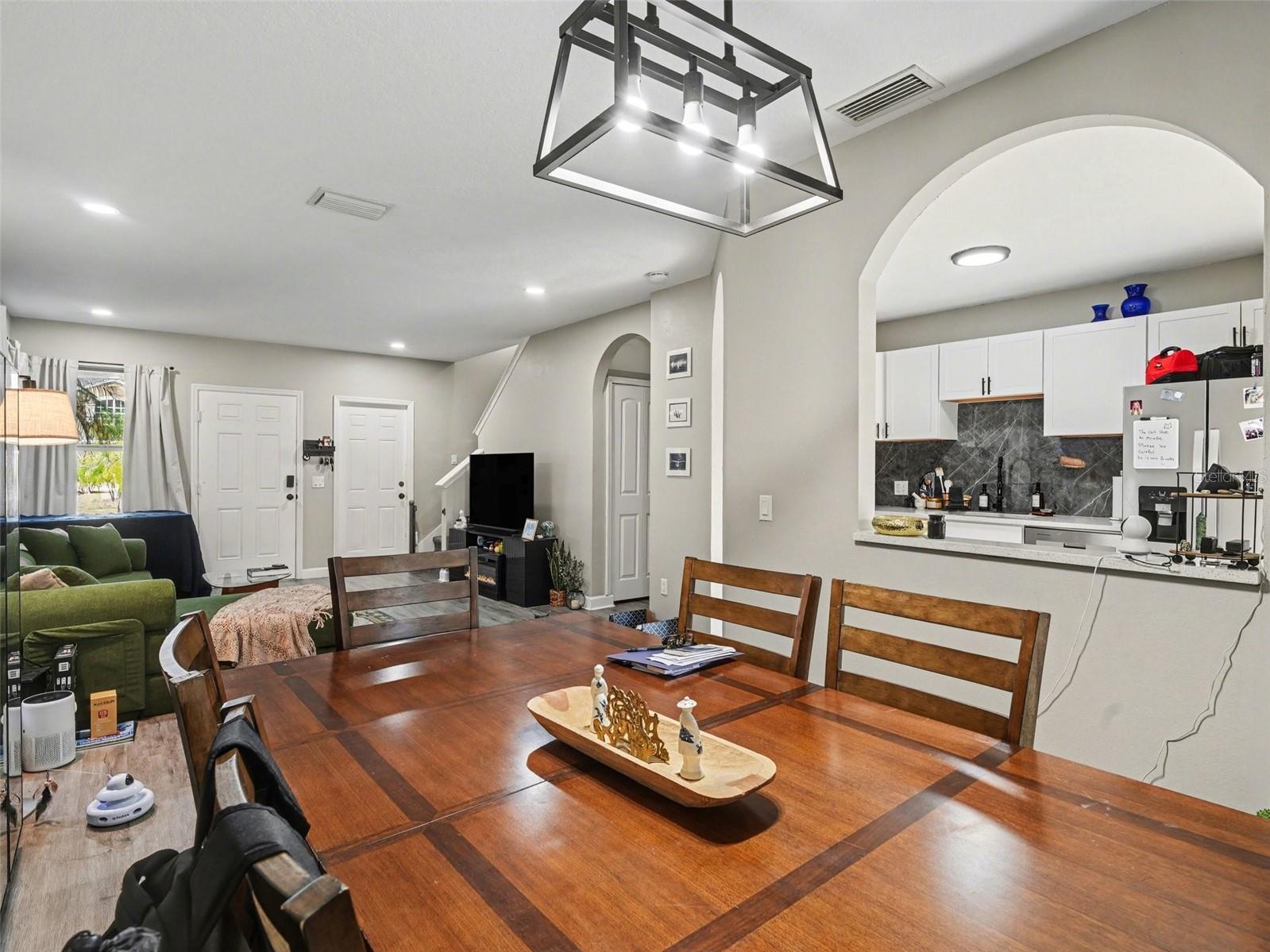 8430 QUARTER HORSE DR, RIVERVIEW, FL, 33578