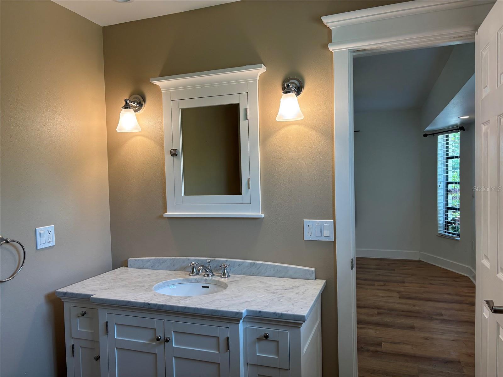 10123 BAY AVE, ENGLEWOOD, FL, 34224