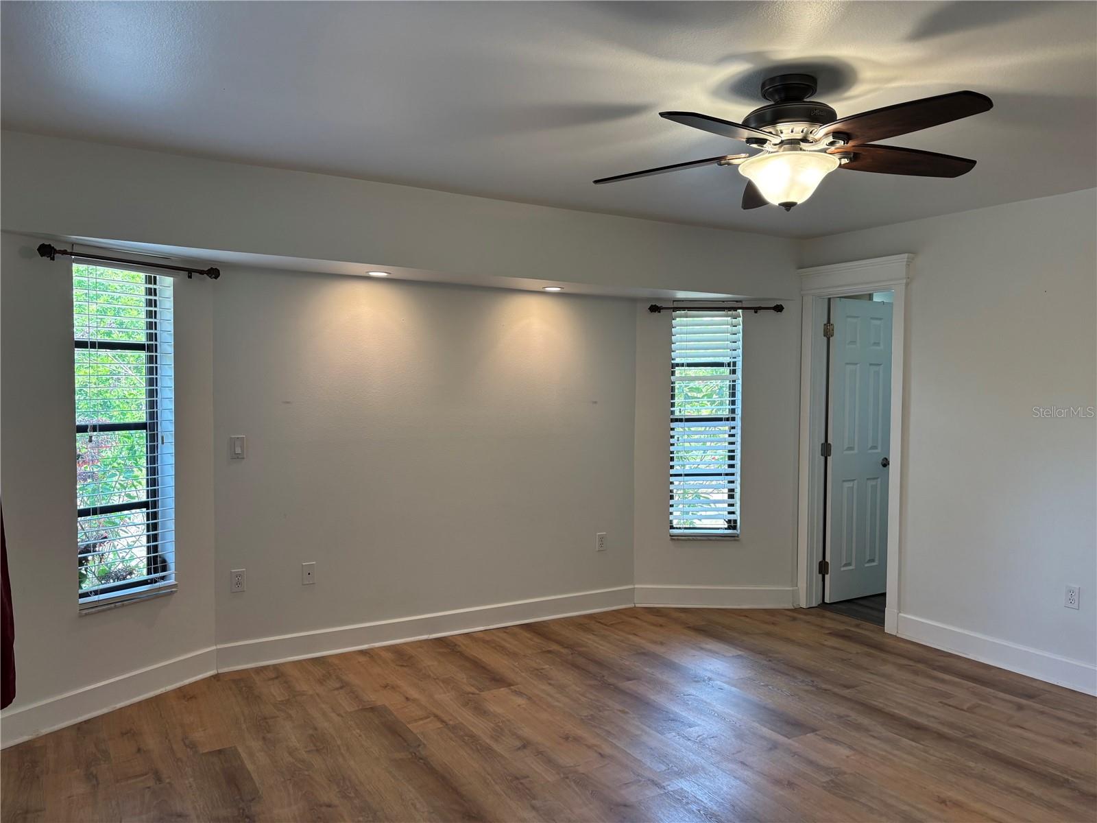 10123 BAY AVE, ENGLEWOOD, FL, 34224