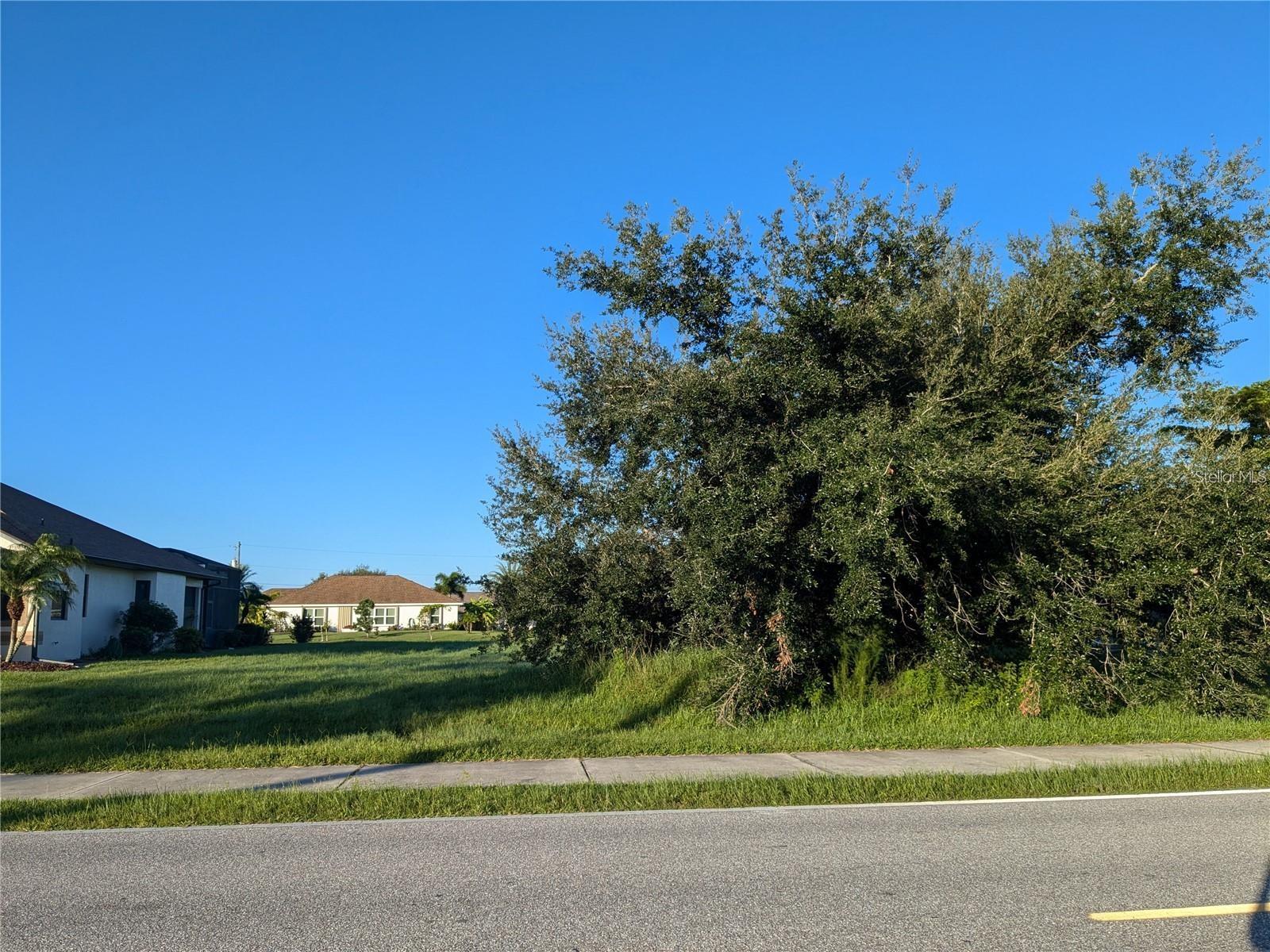 1327 RIO DE JANEIRO AVE, PUNTA GORDA, FL, 33983