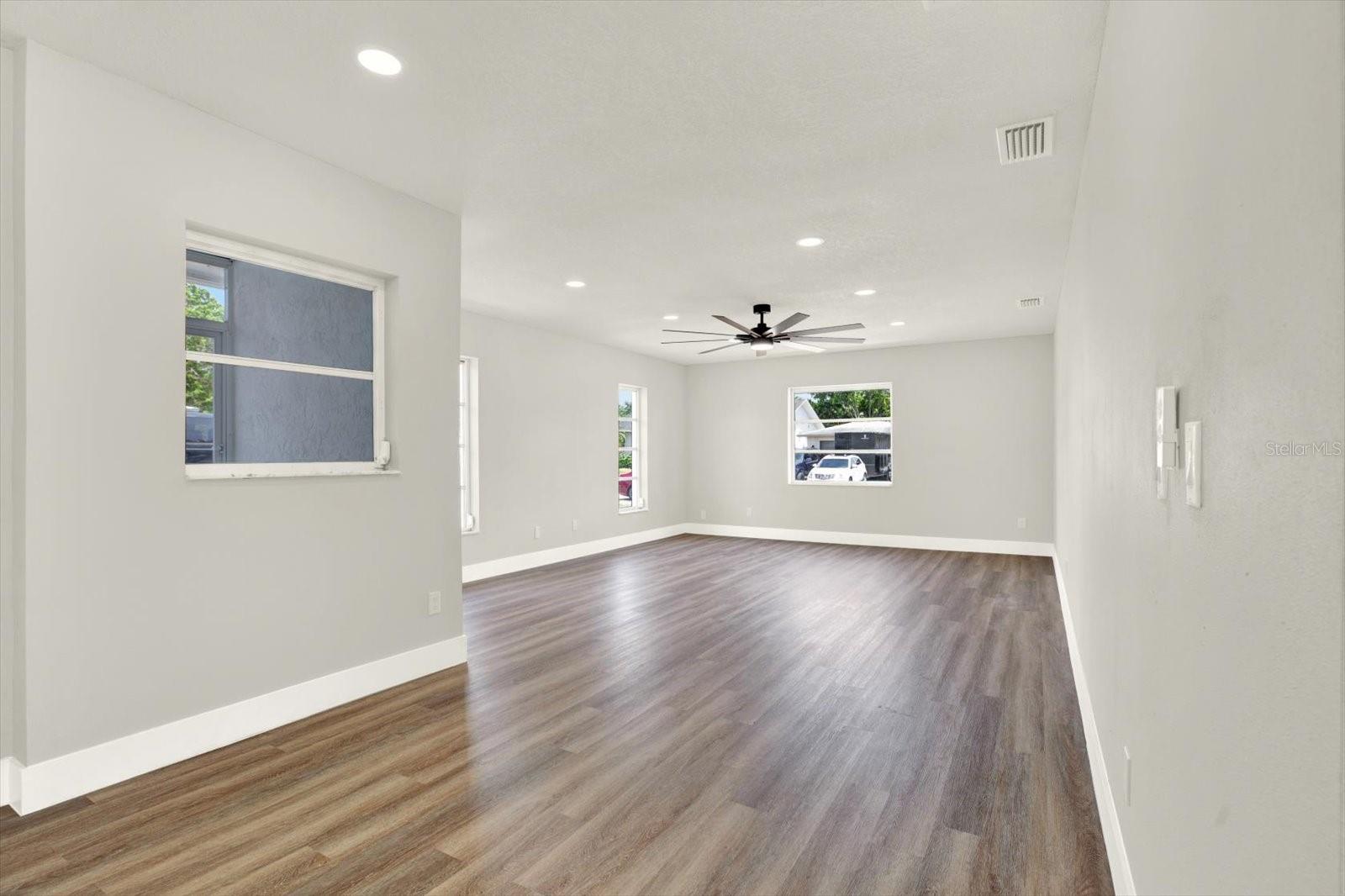 6341 ELMHURST DR, PINELLAS PARK, FL, 33782