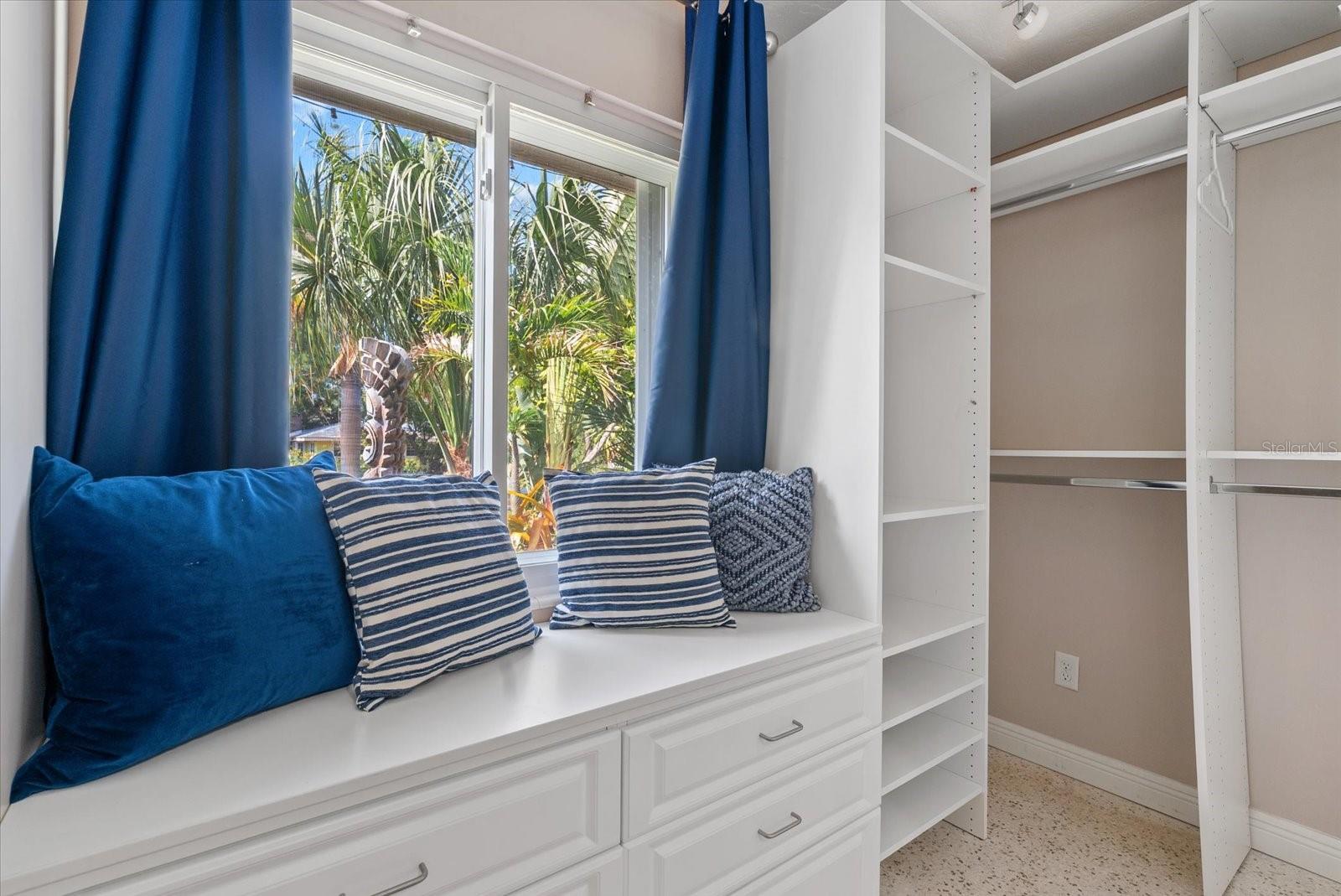 361 SCOTT AVE, SARASOTA, FL, 34243