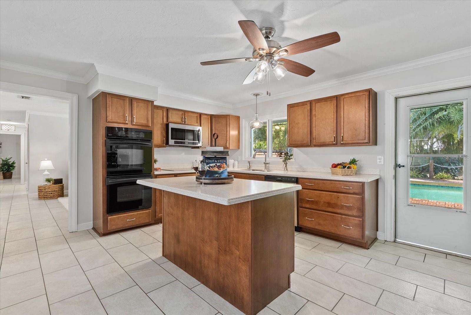 361 SCOTT AVE, SARASOTA, FL, 34243