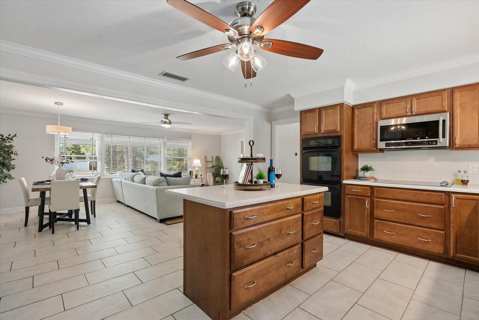 361 SCOTT AVE, SARASOTA, FL, 34243