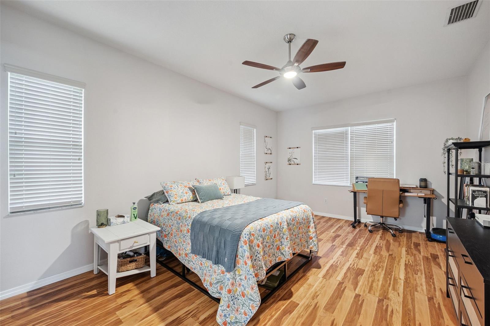 4641 ROLLING GREEN DR, WESLEY CHAPEL, FL, 33543