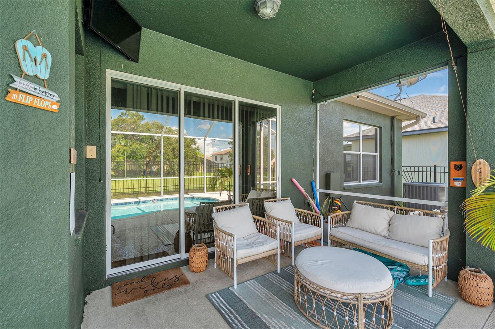 4641 ROLLING GREEN DR, WESLEY CHAPEL, FL, 33543