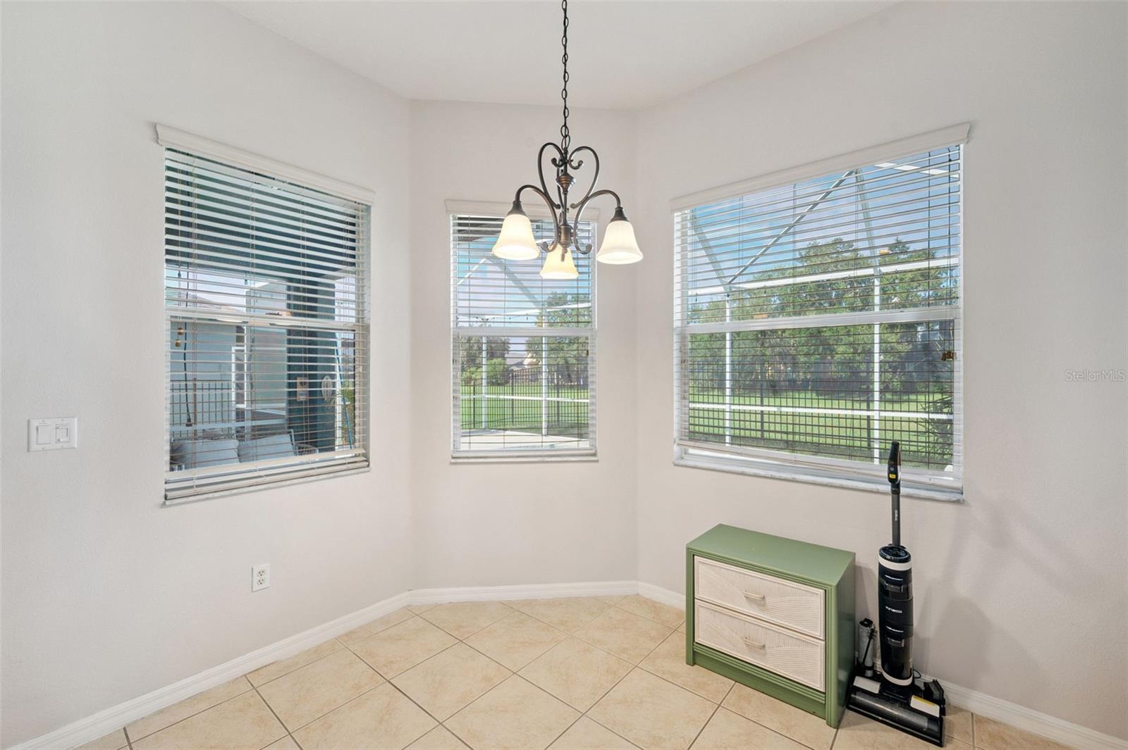 4641 ROLLING GREEN DR, WESLEY CHAPEL, FL, 33543